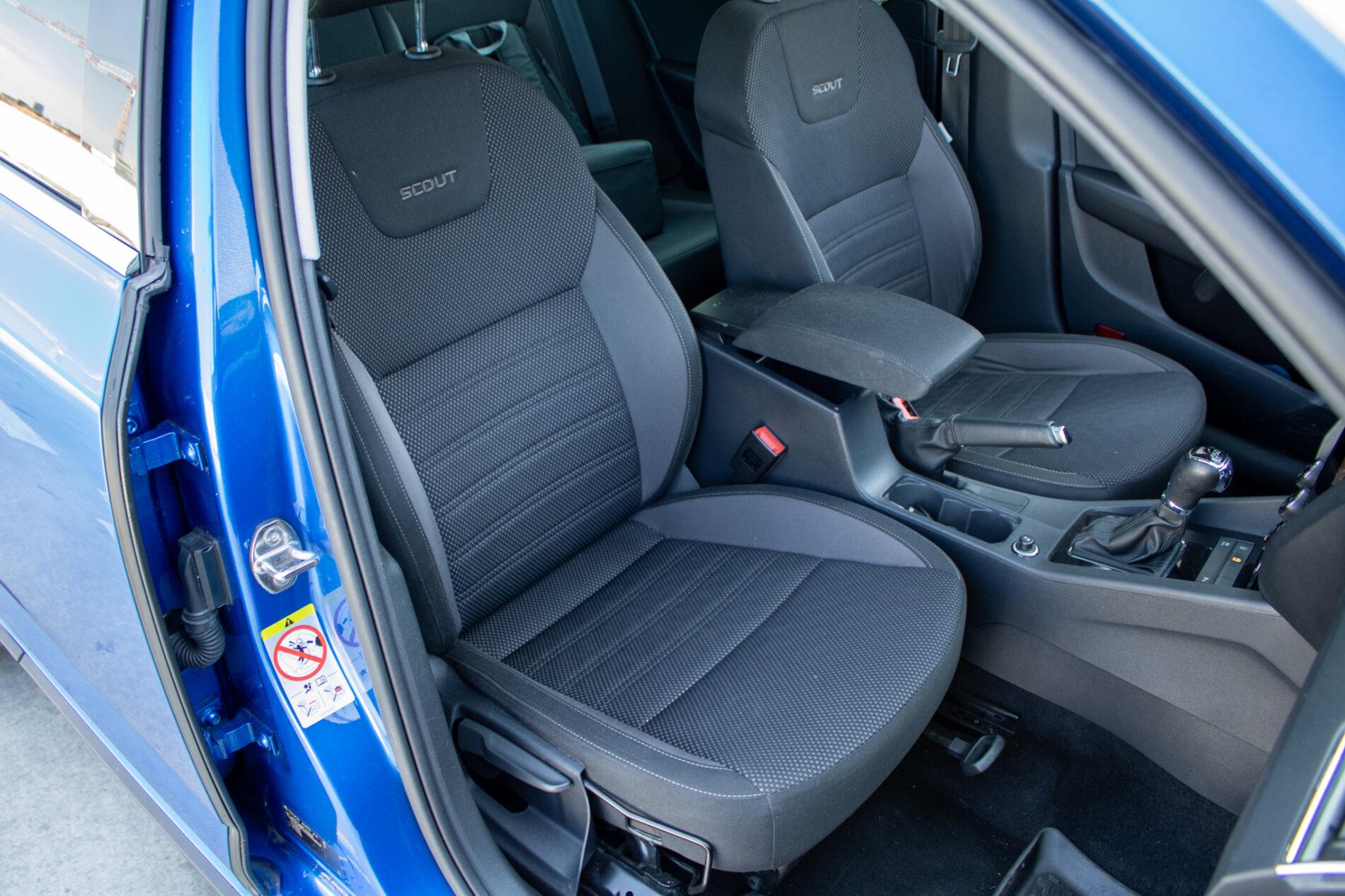 2019 Skoda Octavia RS, modrá kombi, 256 013 km
