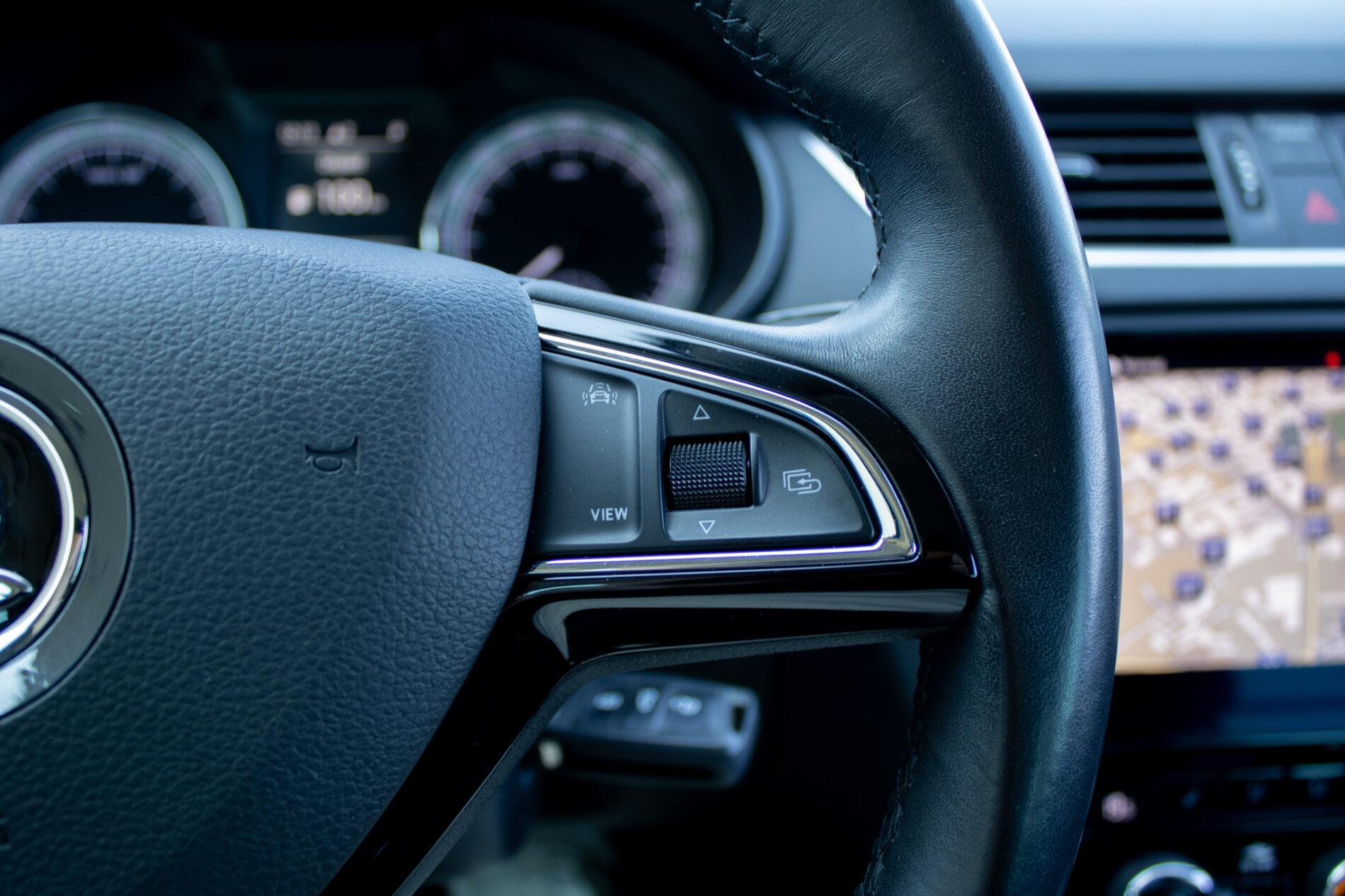 2019 Skoda Octavia RS, modrá kombi, 256 013 km