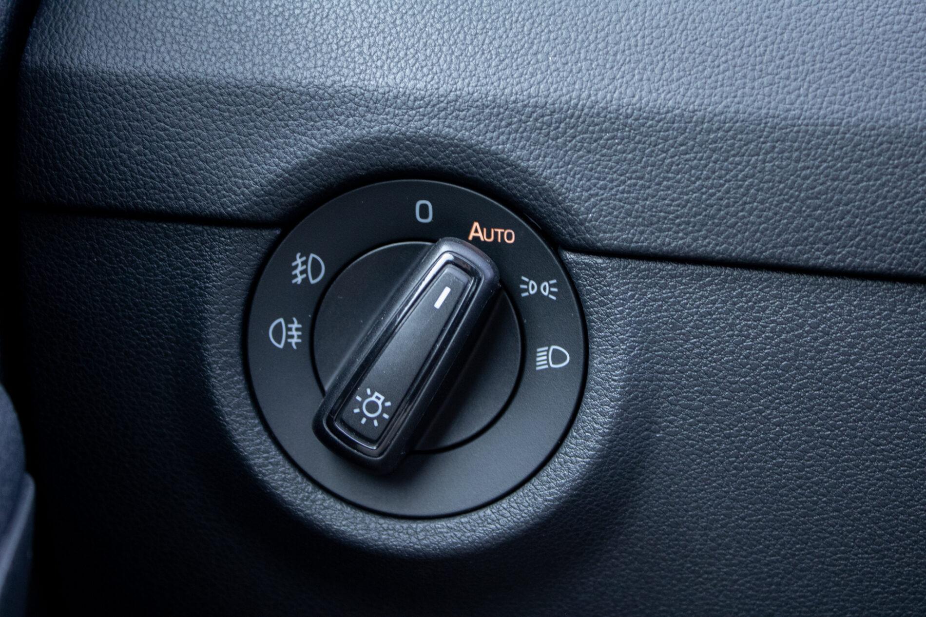 2019 Skoda Octavia RS, modrá kombi, 256 013 km