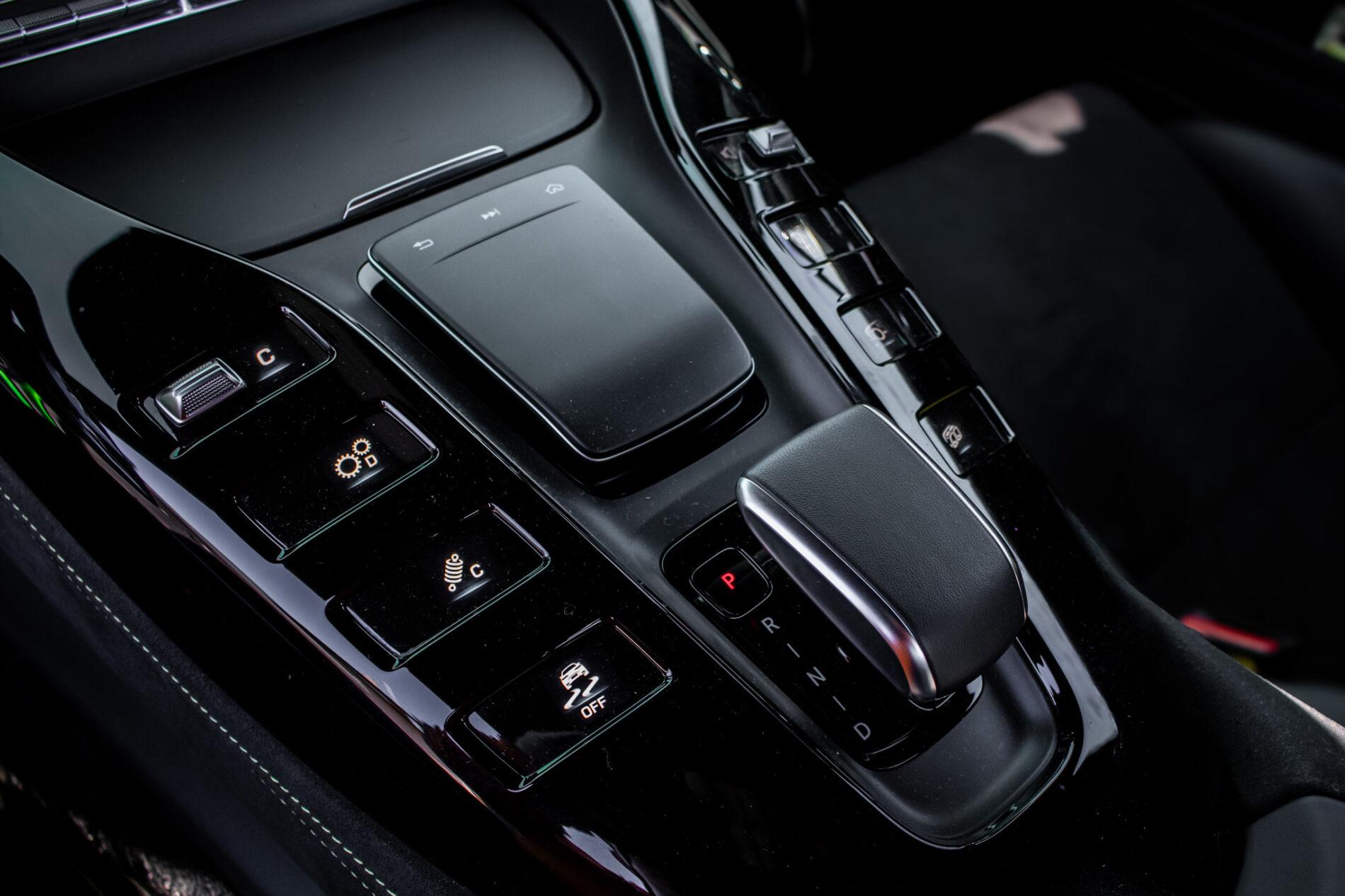 2019 Mercedes-Benz AMG GT R, zelená kupé, 12 987 km