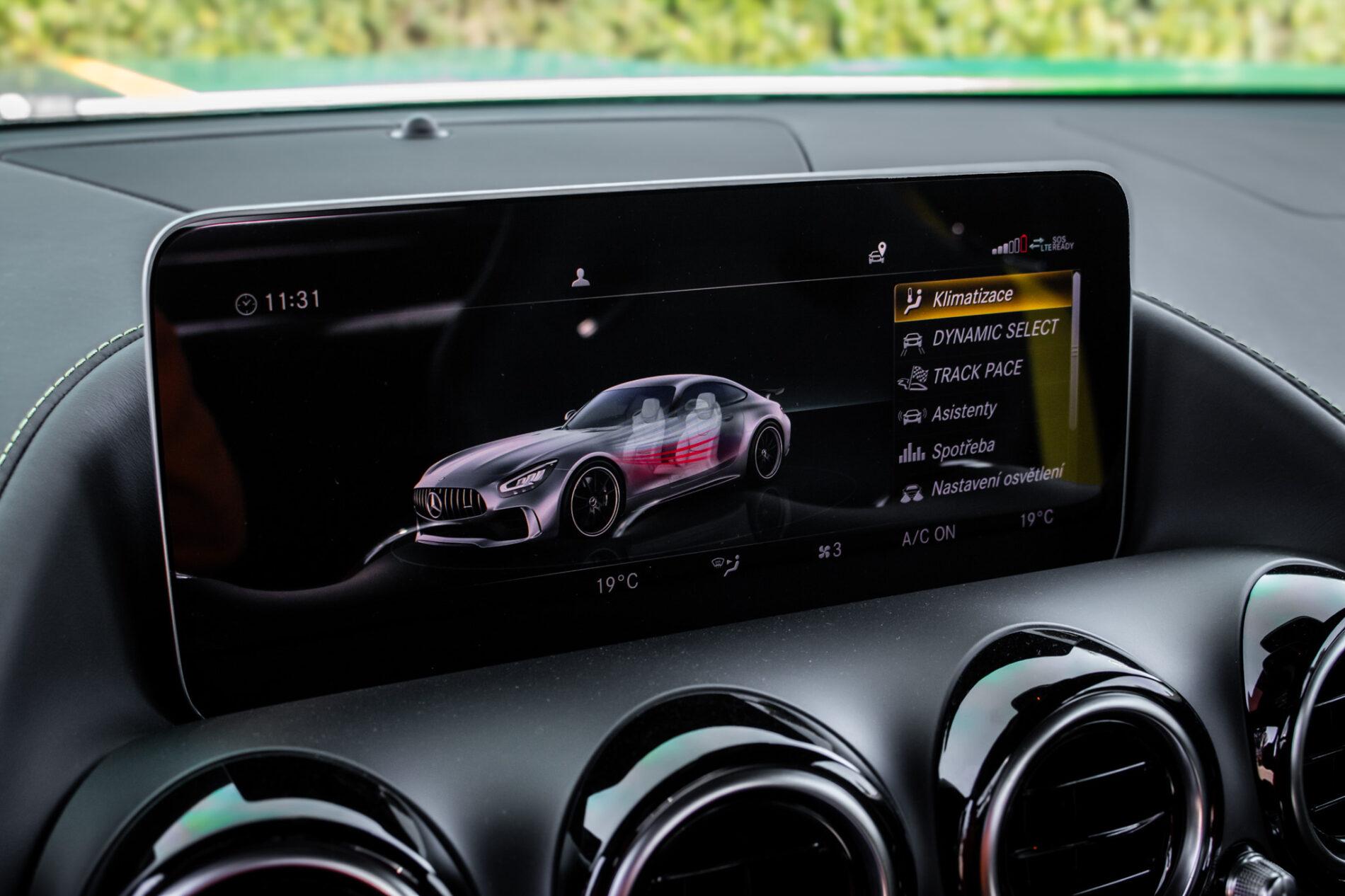 2019 Mercedes-Benz AMG GT R, zelená kupé, 12 987 km