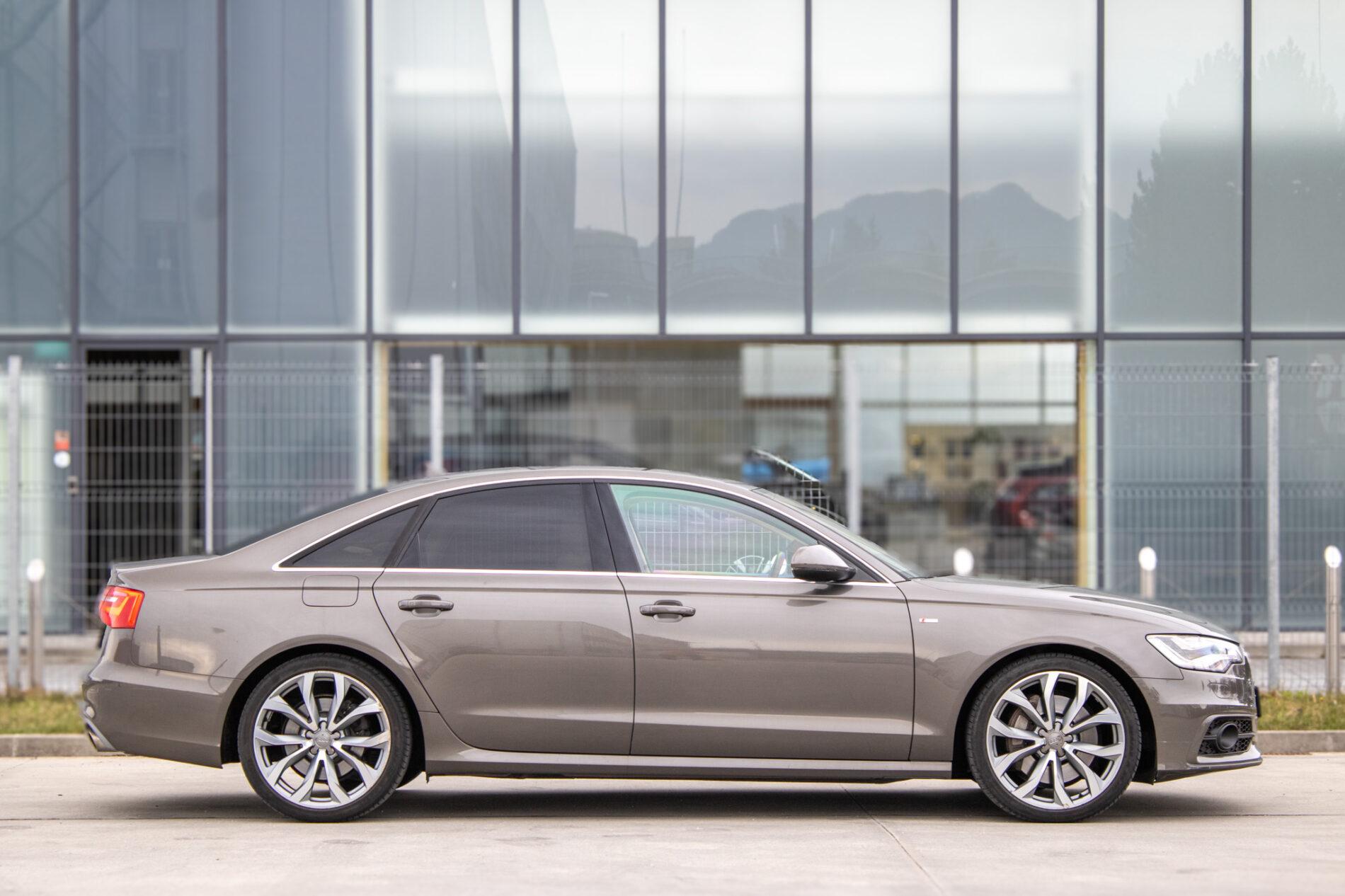 2013 AUDI A6, sivá sedan, 145 933 km