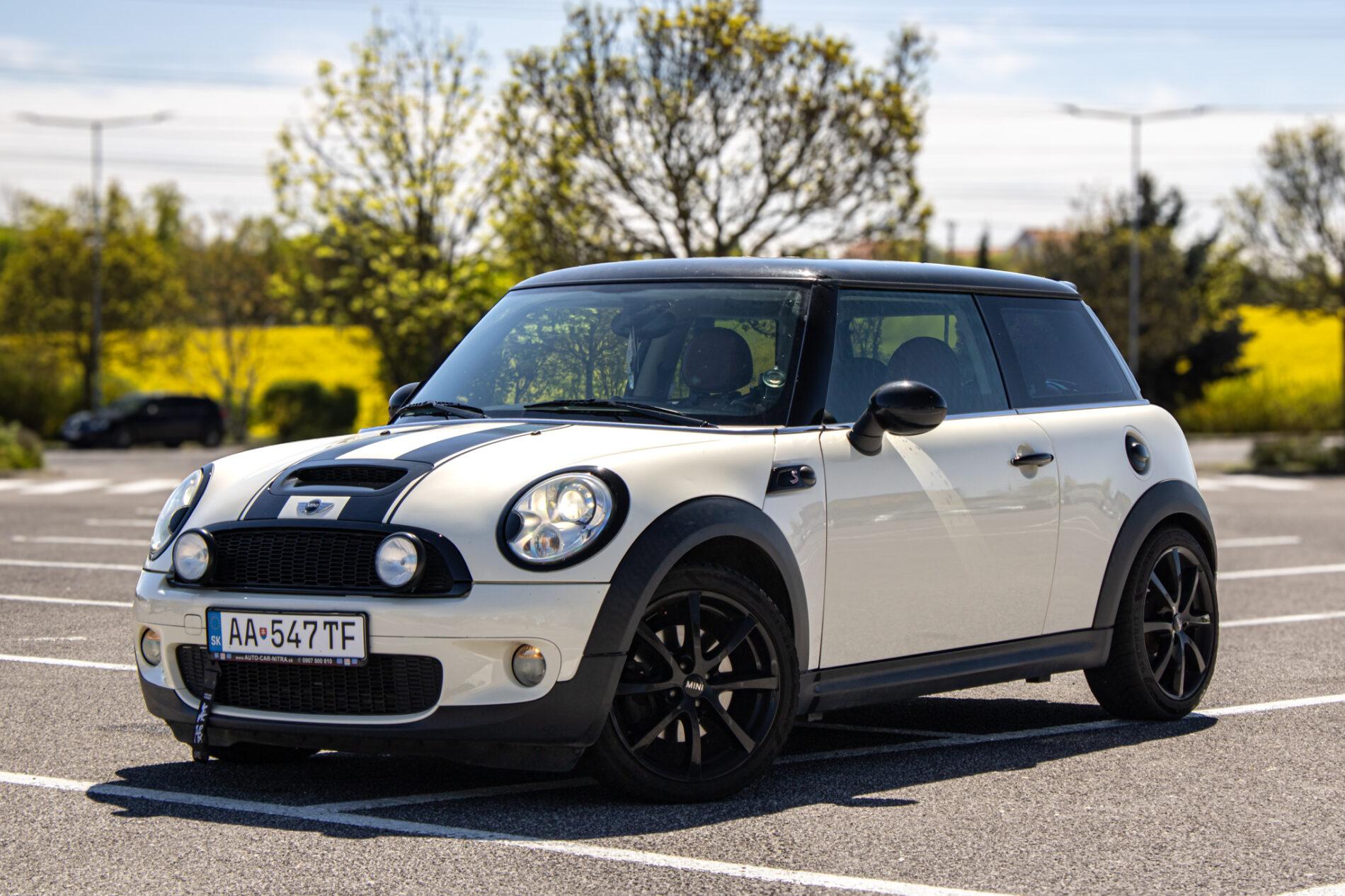 2009 MINI Cooper S, biela hatchback, 158 491 km
