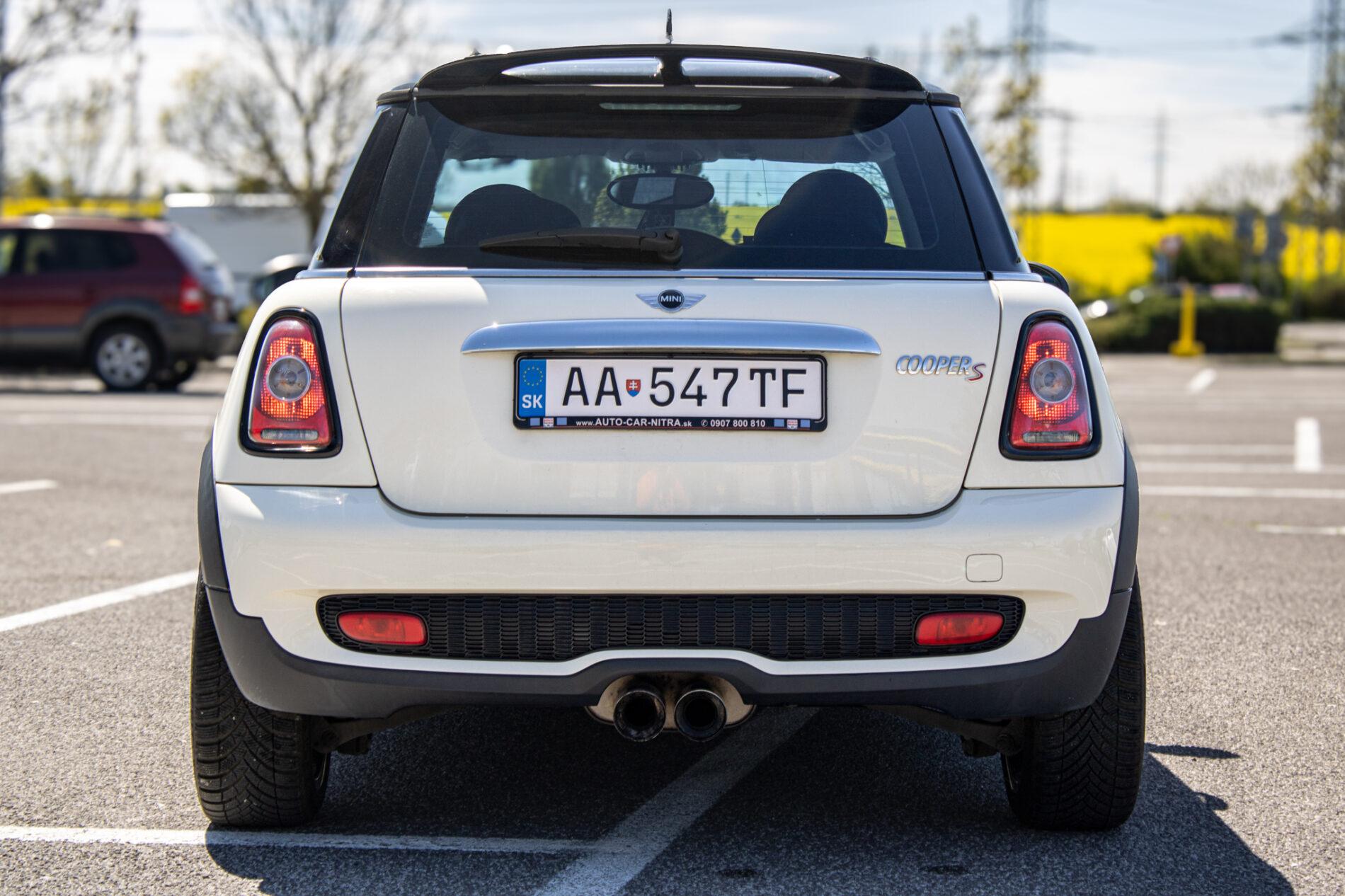 2009 MINI Cooper S, biela hatchback, 158 491 km