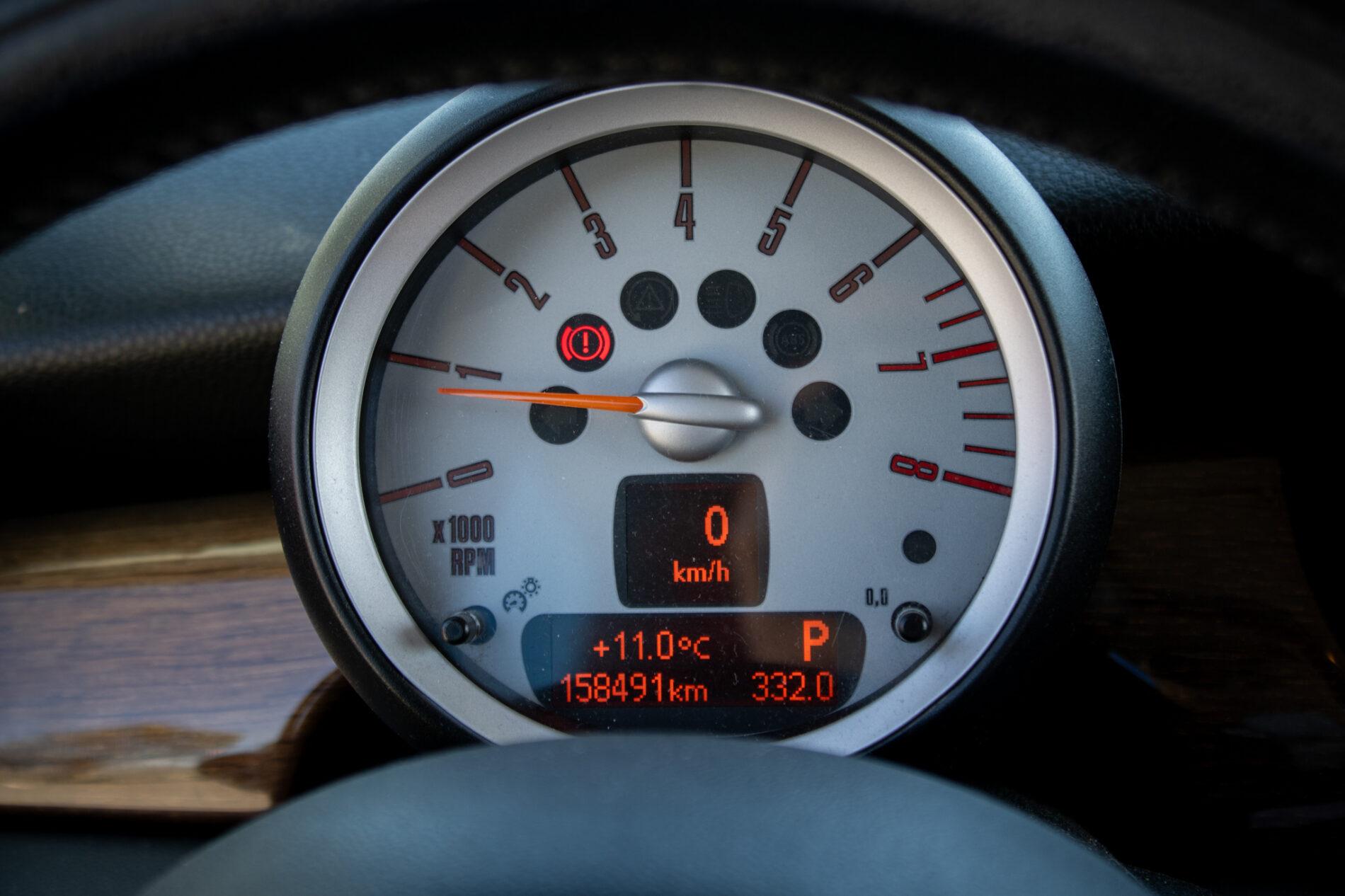 2009 MINI Cooper S, biela hatchback, 158 491 km