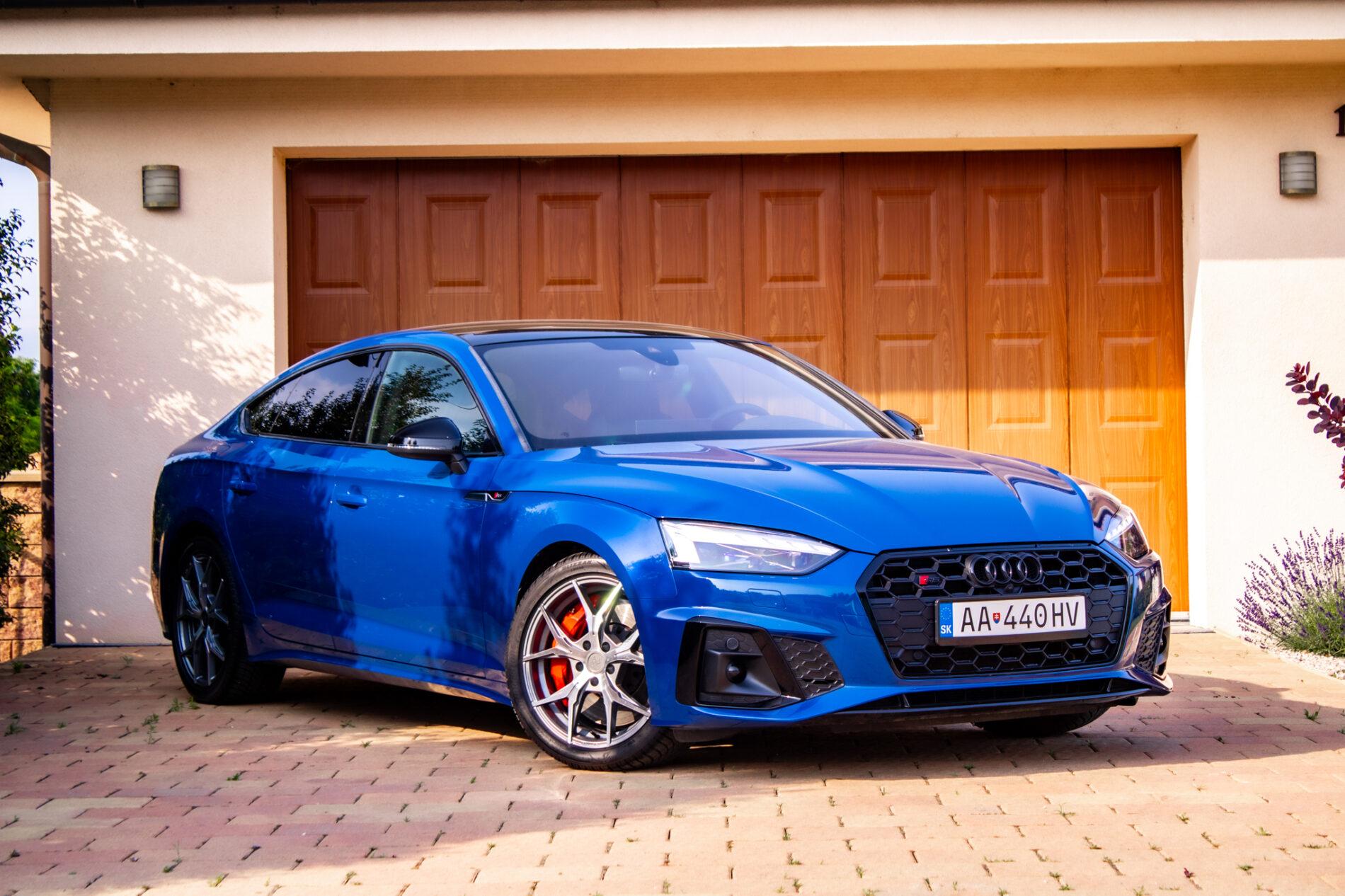 2023 AUDI S5, modrá hatchback, 22 564 km