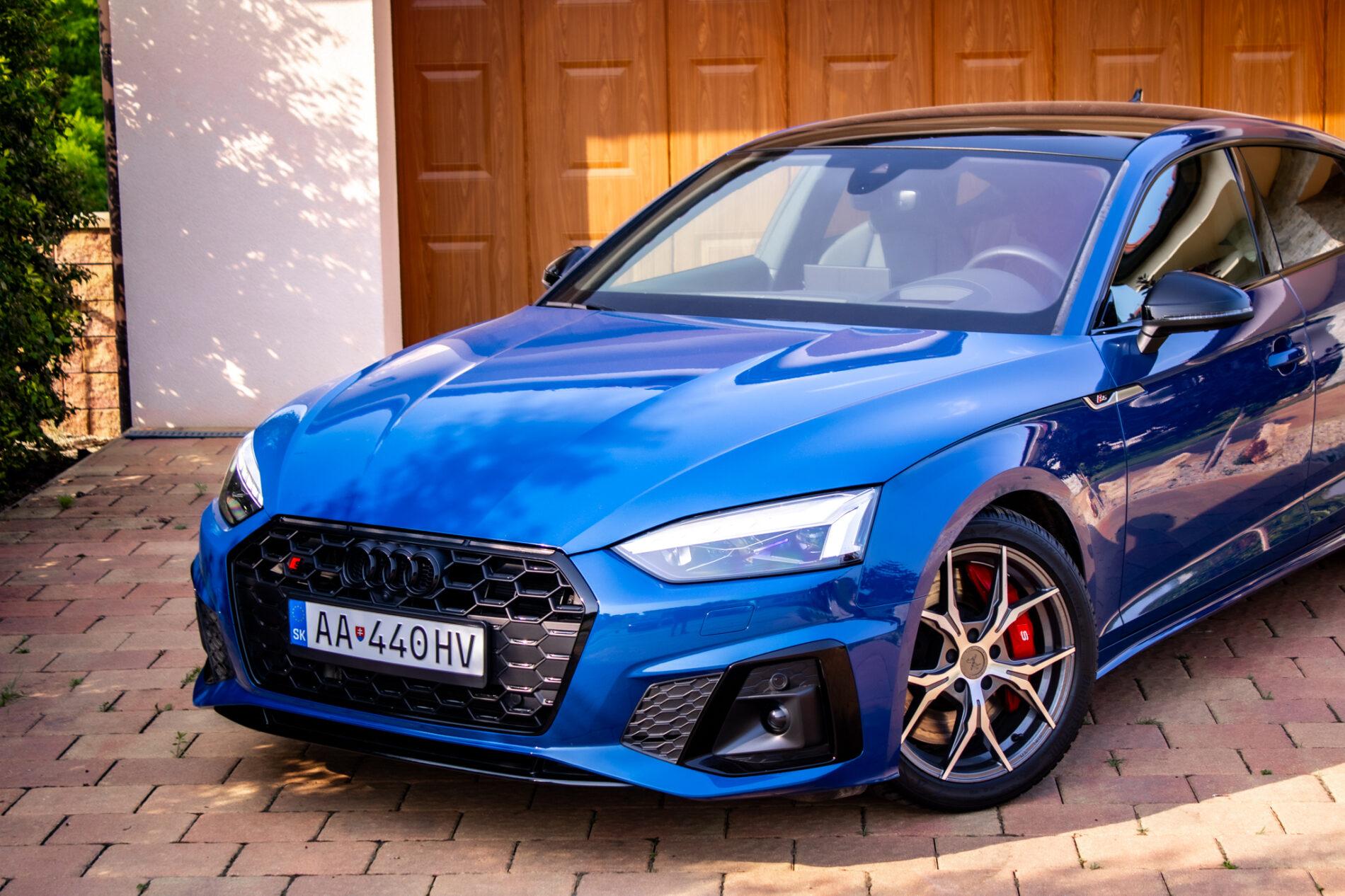 2023 AUDI S5, modrá hatchback, 22 564 km