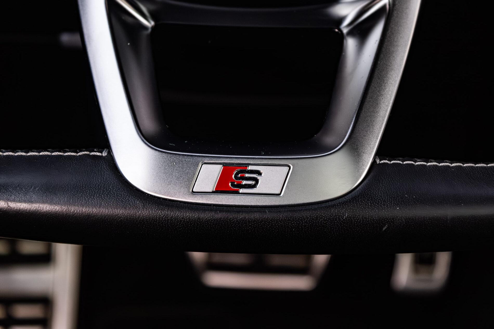 2018 AUDI S5, čierna suv, 194 529 km