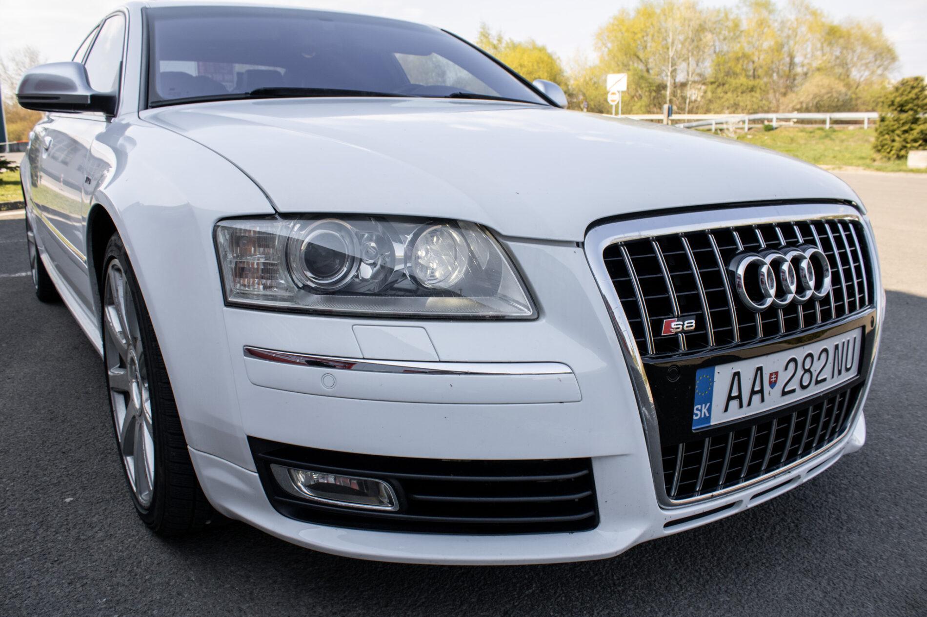 2008 AUDI S8, biela sedan, 246 825 km