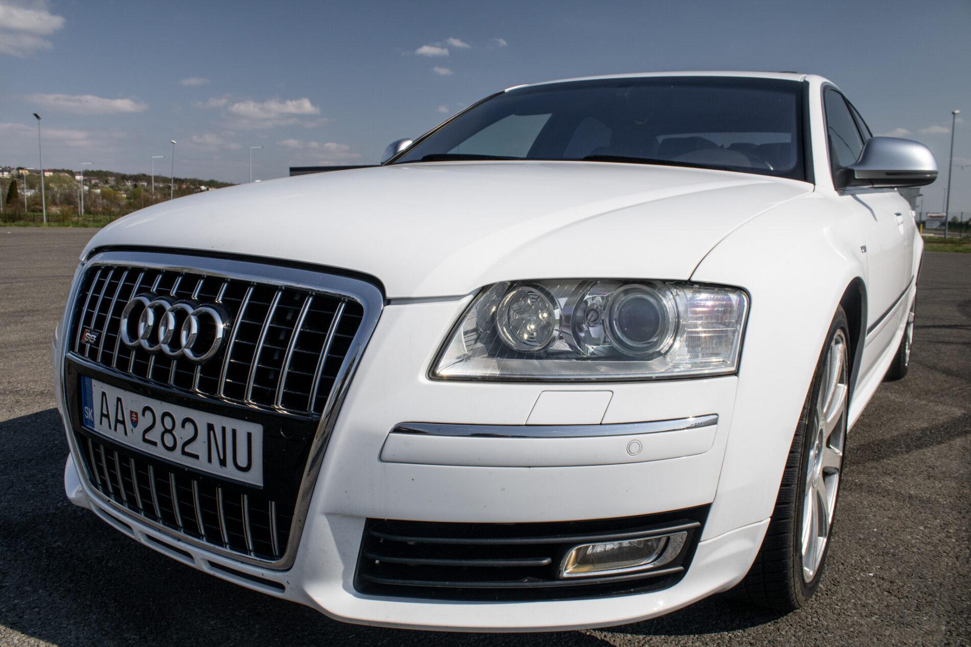 2008 AUDI S8, biela sedan, 246 825 km