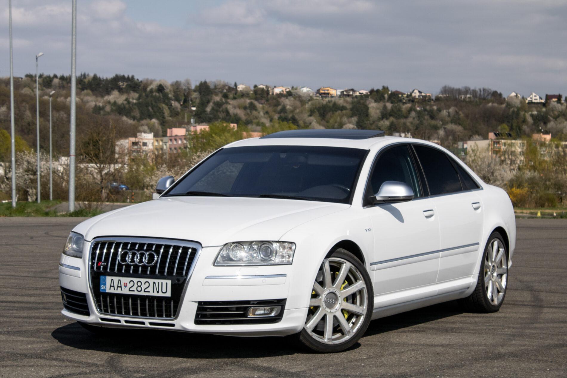2008 AUDI S8
