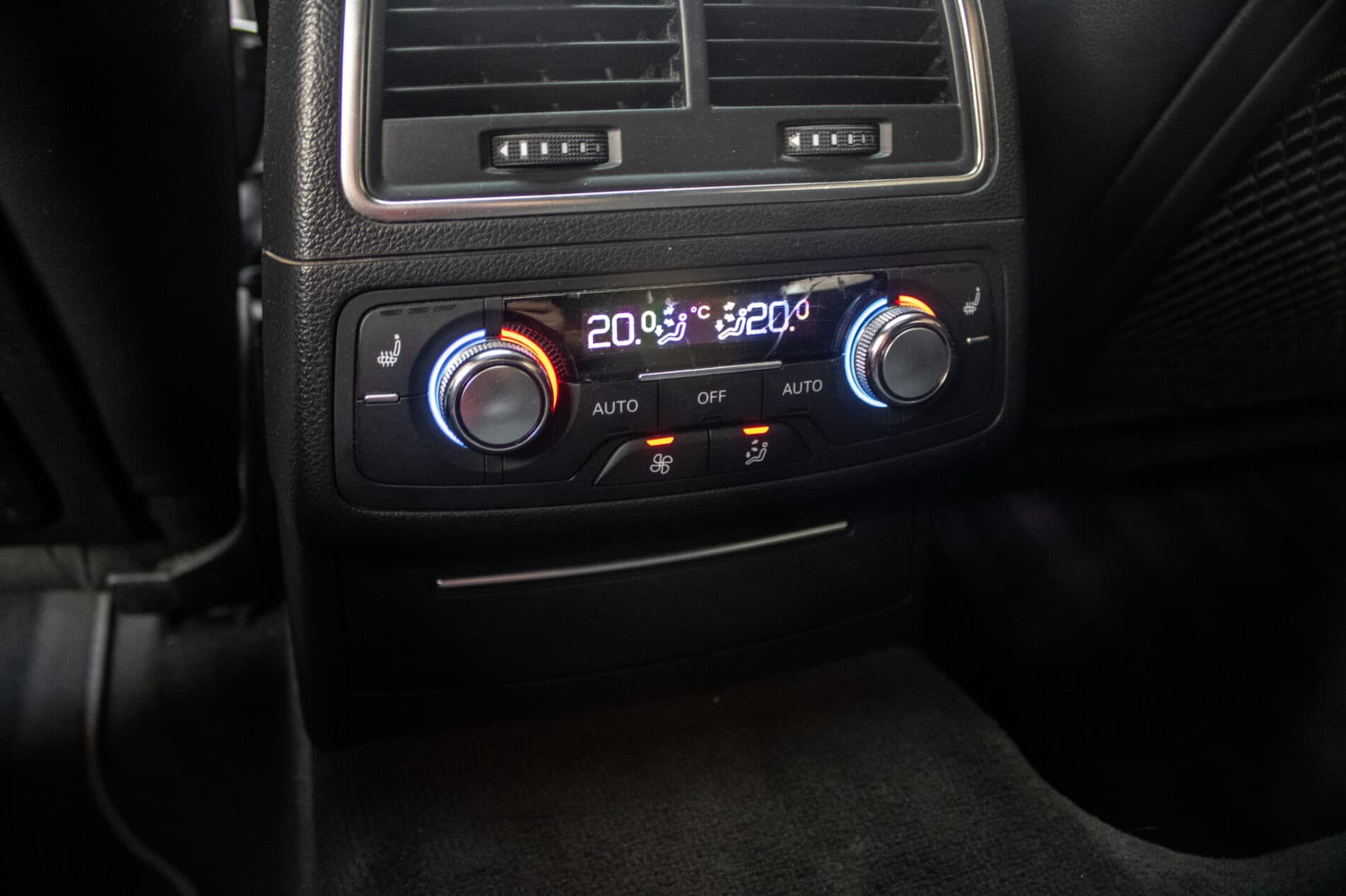 2012 AUDI A6, hnedá kombi, 441 518 km