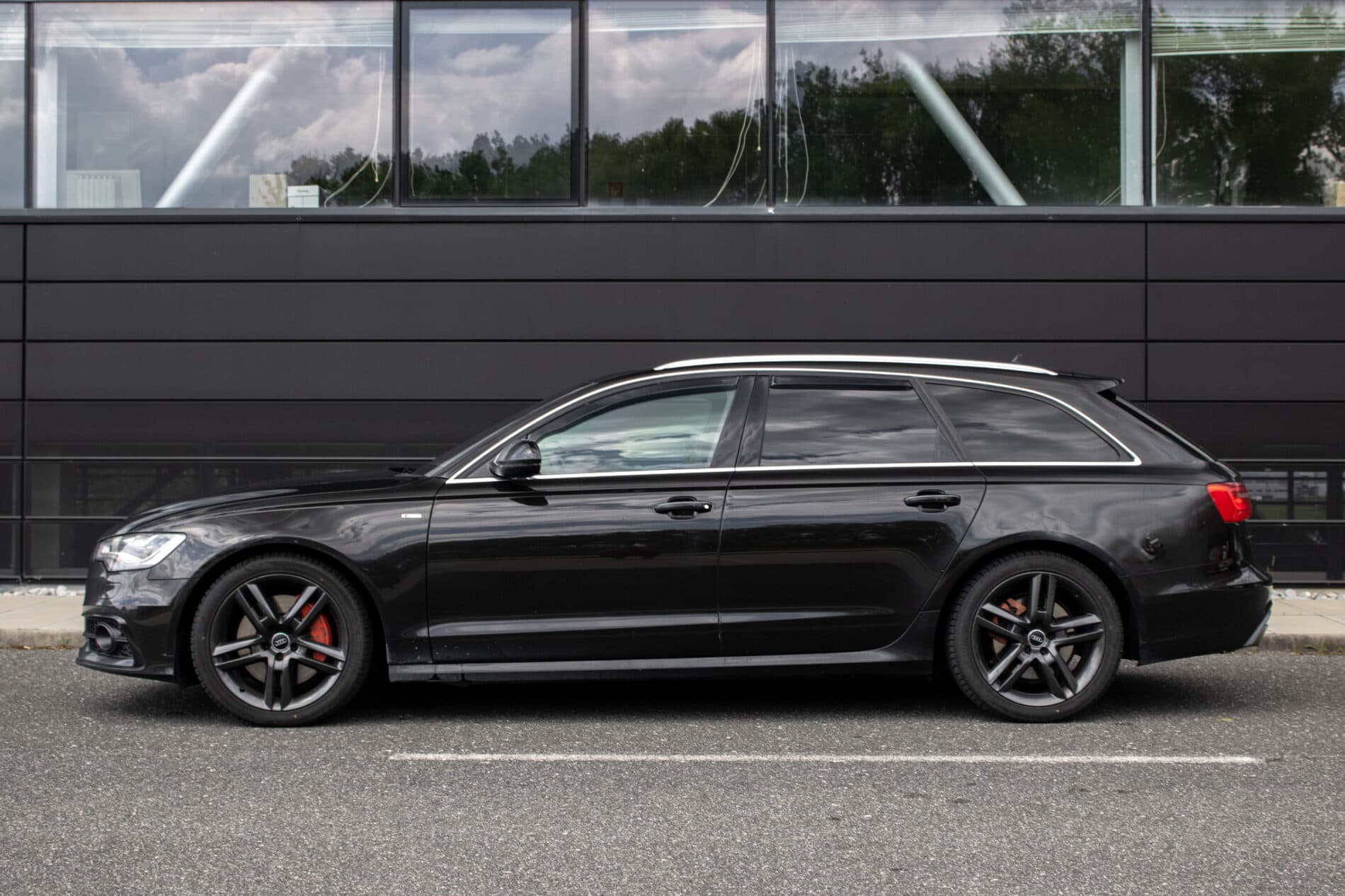 2012 AUDI A6, hnedá kombi, 441 518 km