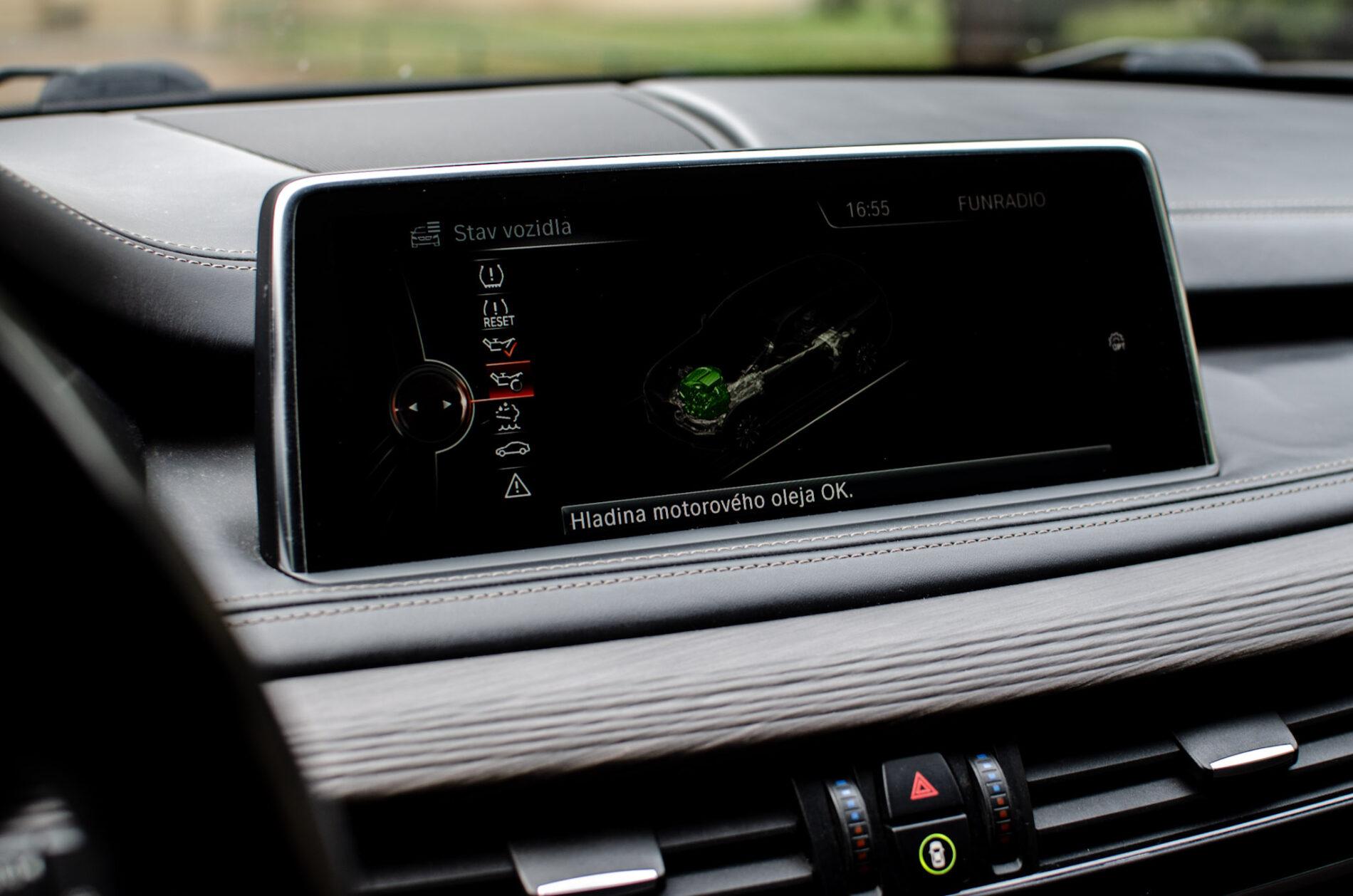2014 BMW X5 M50d, sivá suv, 219 746 km
