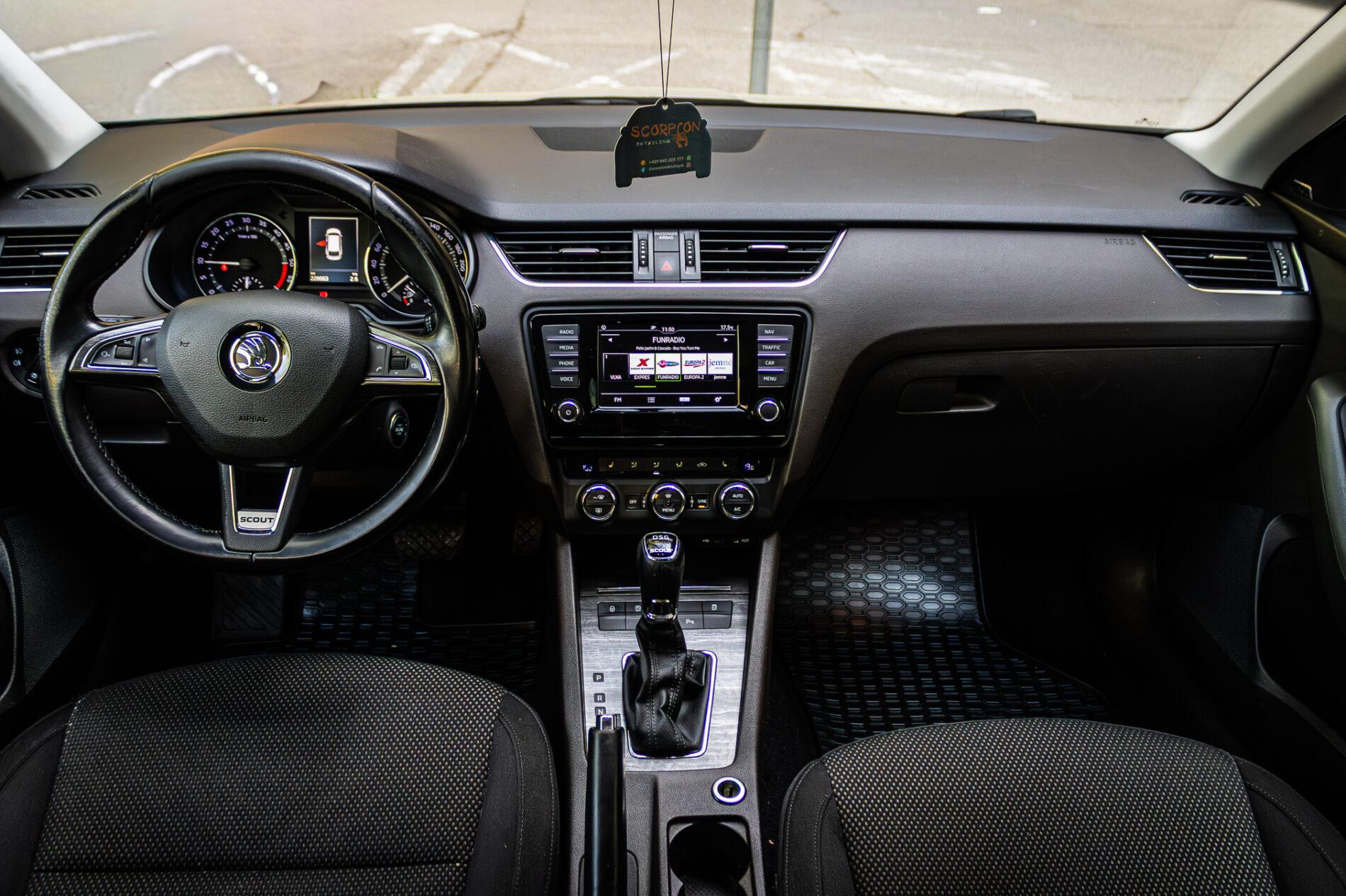 2016 Skoda Octavia RS, hnedá kombi, 228 663 km