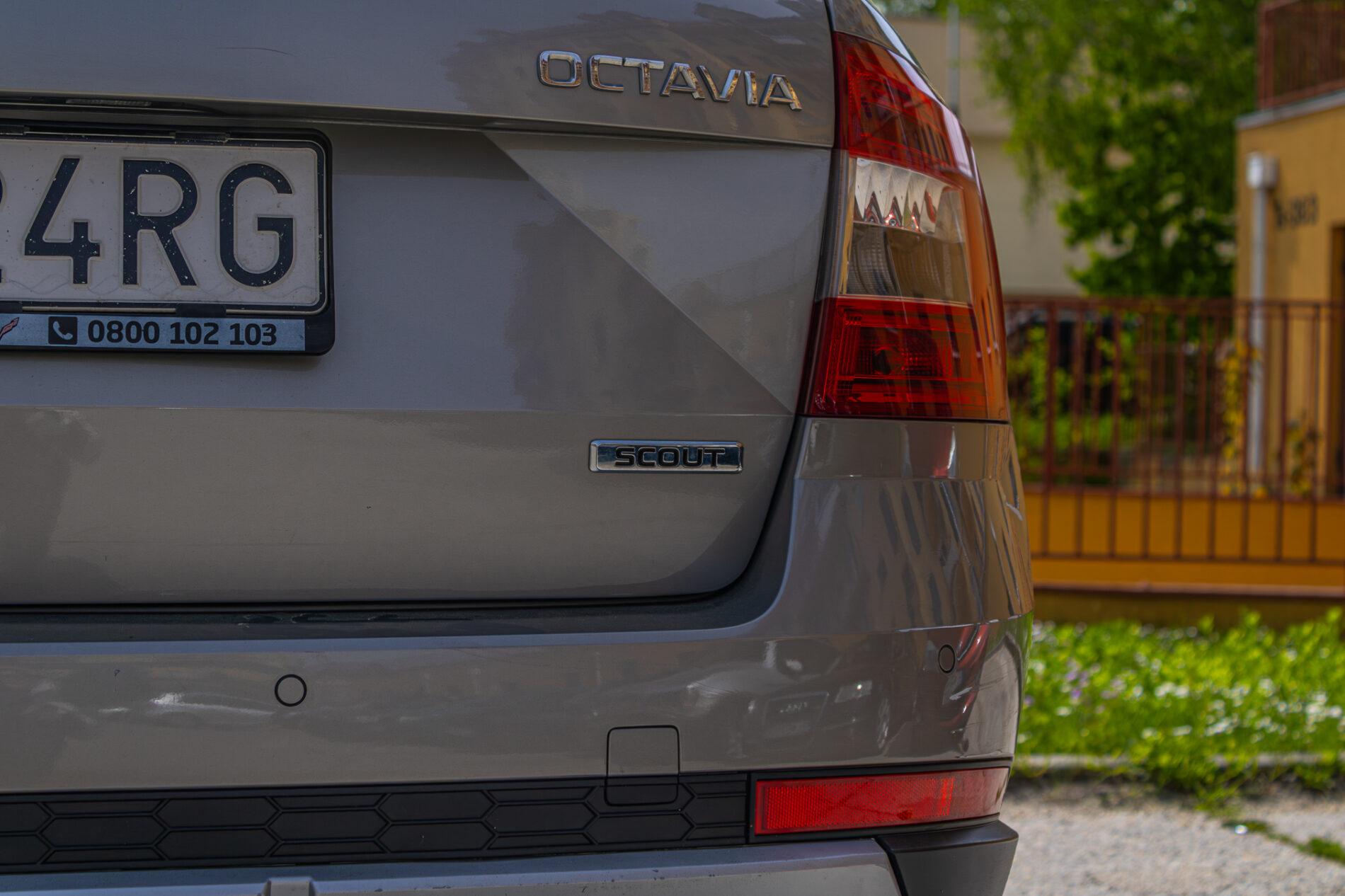 2016 Skoda Octavia RS, hnedá kombi, 228 663 km