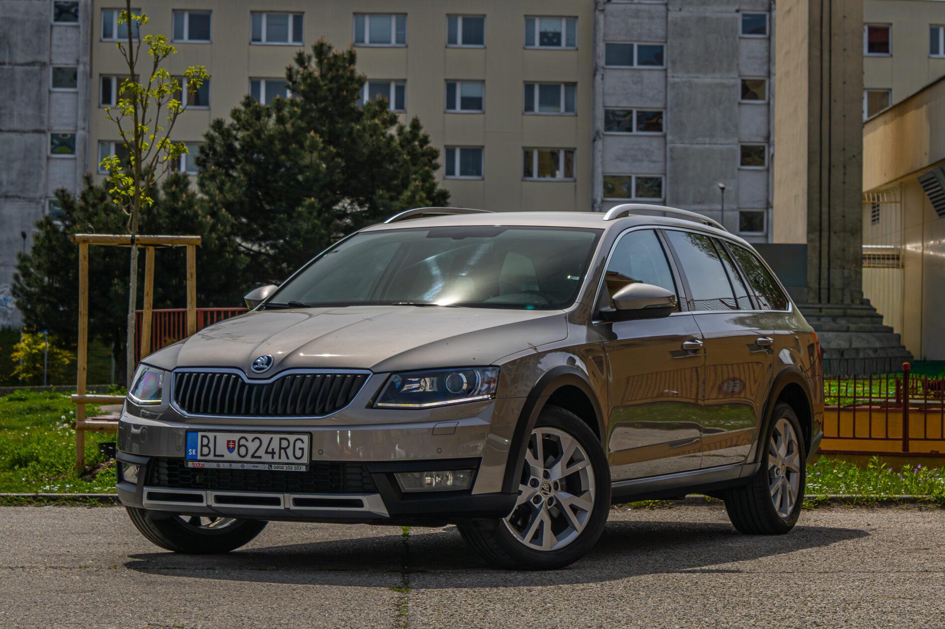 2016 Skoda Octavia RS, hnedá kombi, 228 663 km
