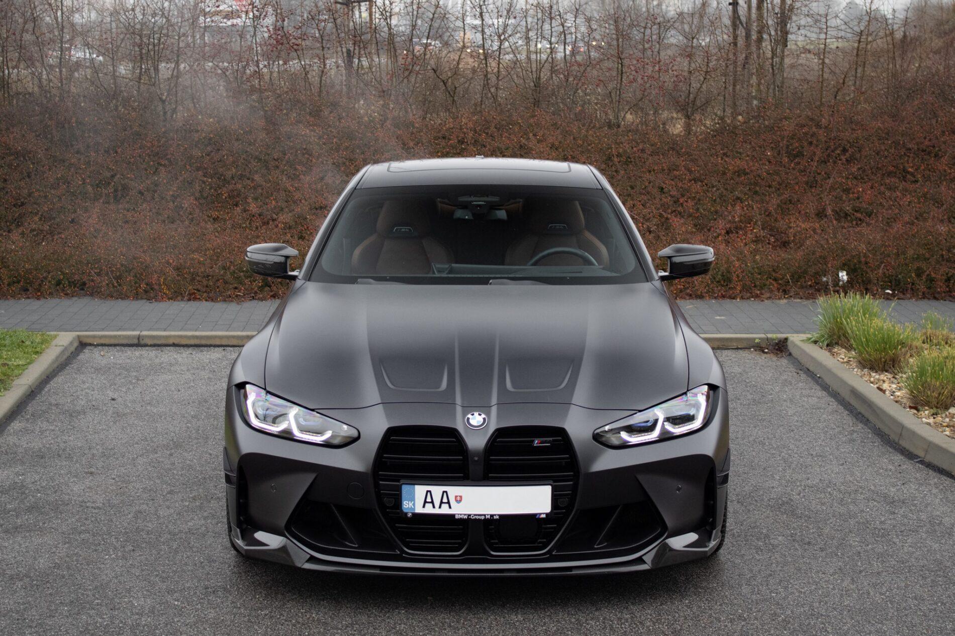 2023 BMW M4, sivá kupé, 9 194 km