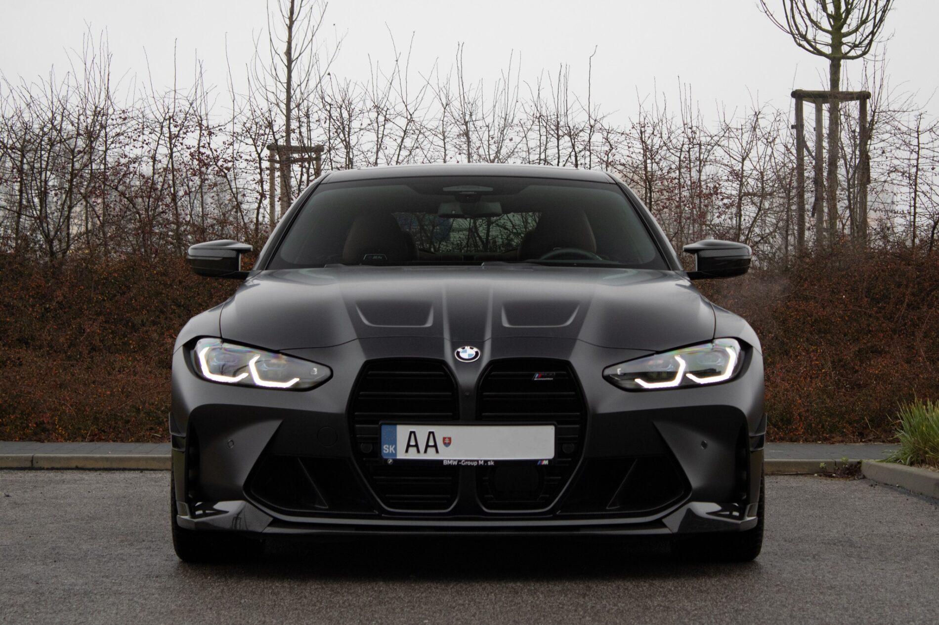 2023 BMW M4, sivá kupé, 9 194 km