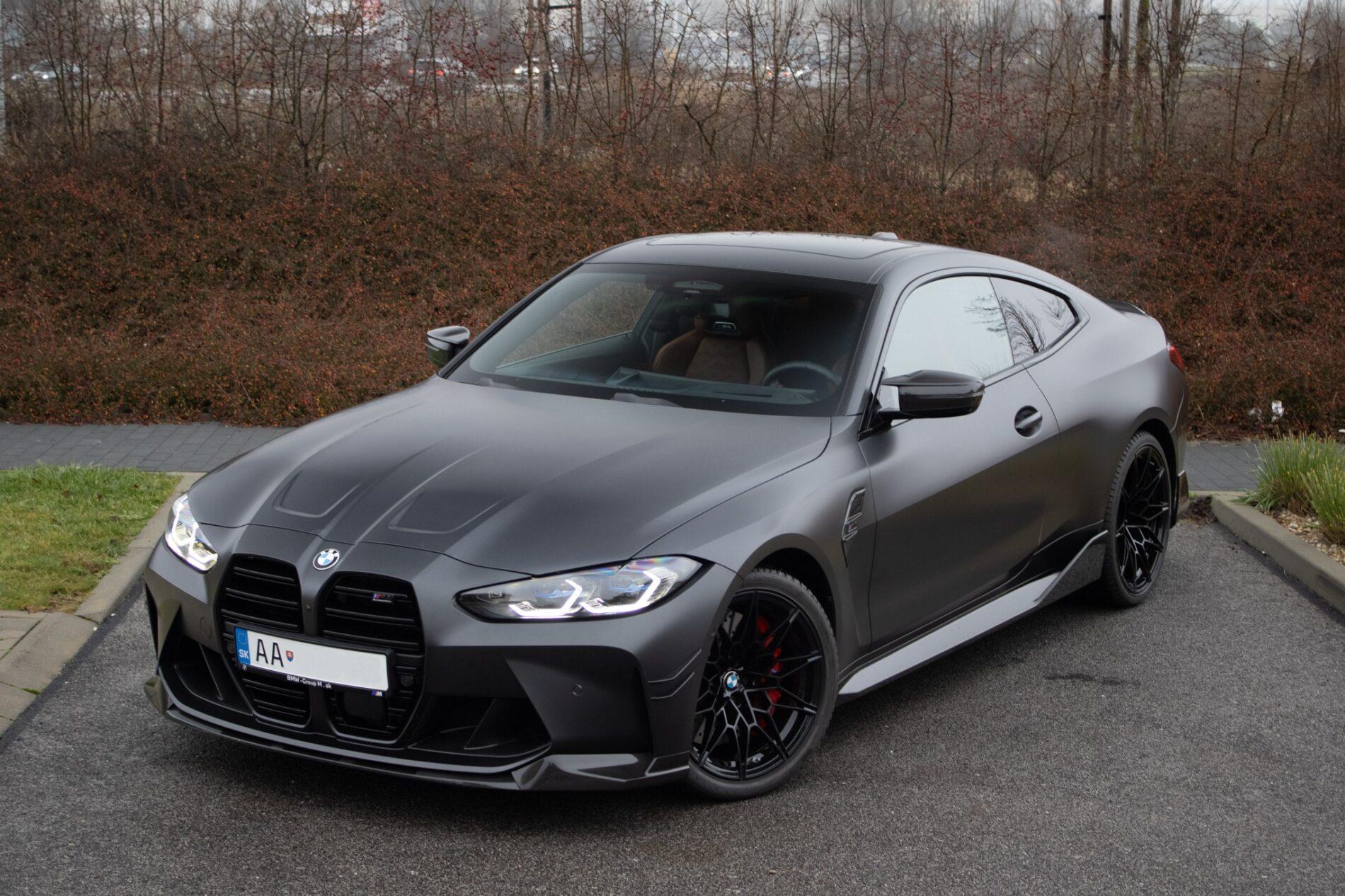 2023 BMW M4, sivá kupé, 9 194 km