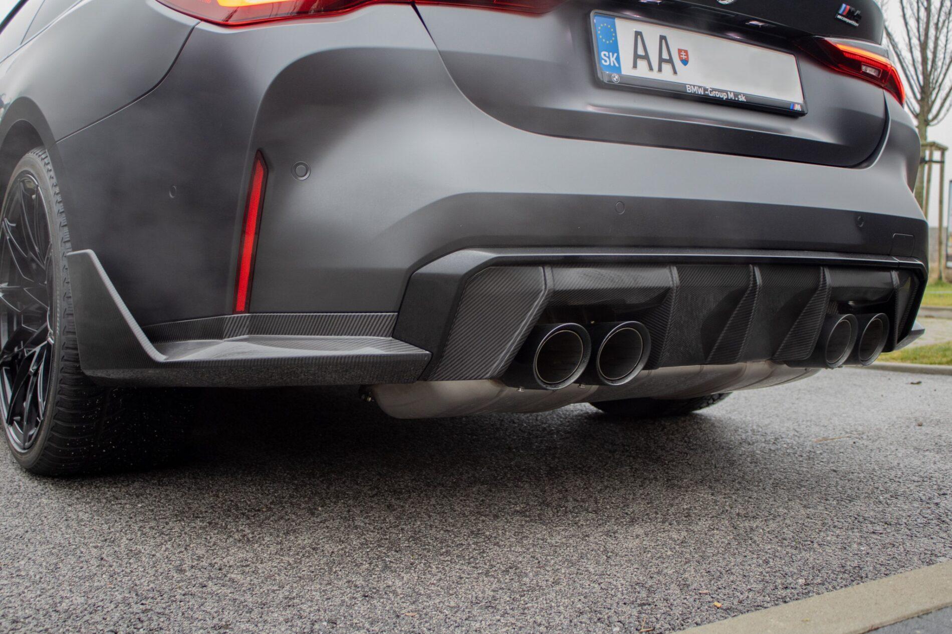2023 BMW M4, sivá kupé, 9 194 km