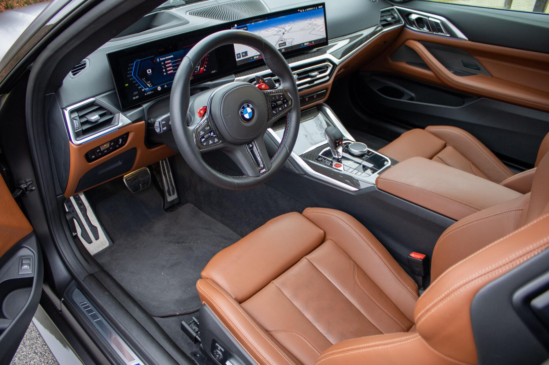 2023 BMW M4, sivá kupé, 9 194 km