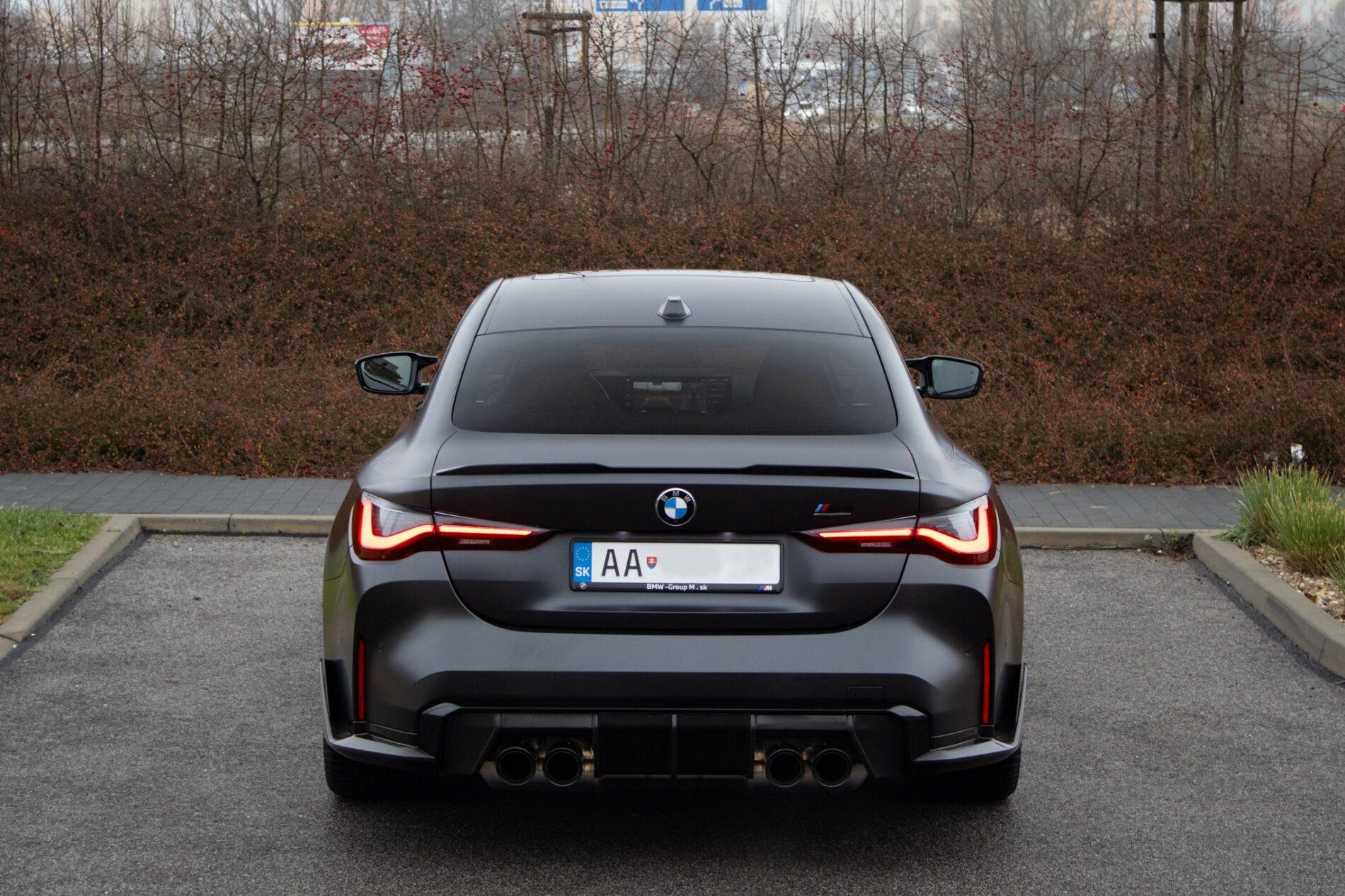 2023 BMW M4, sivá kupé, 9 194 km