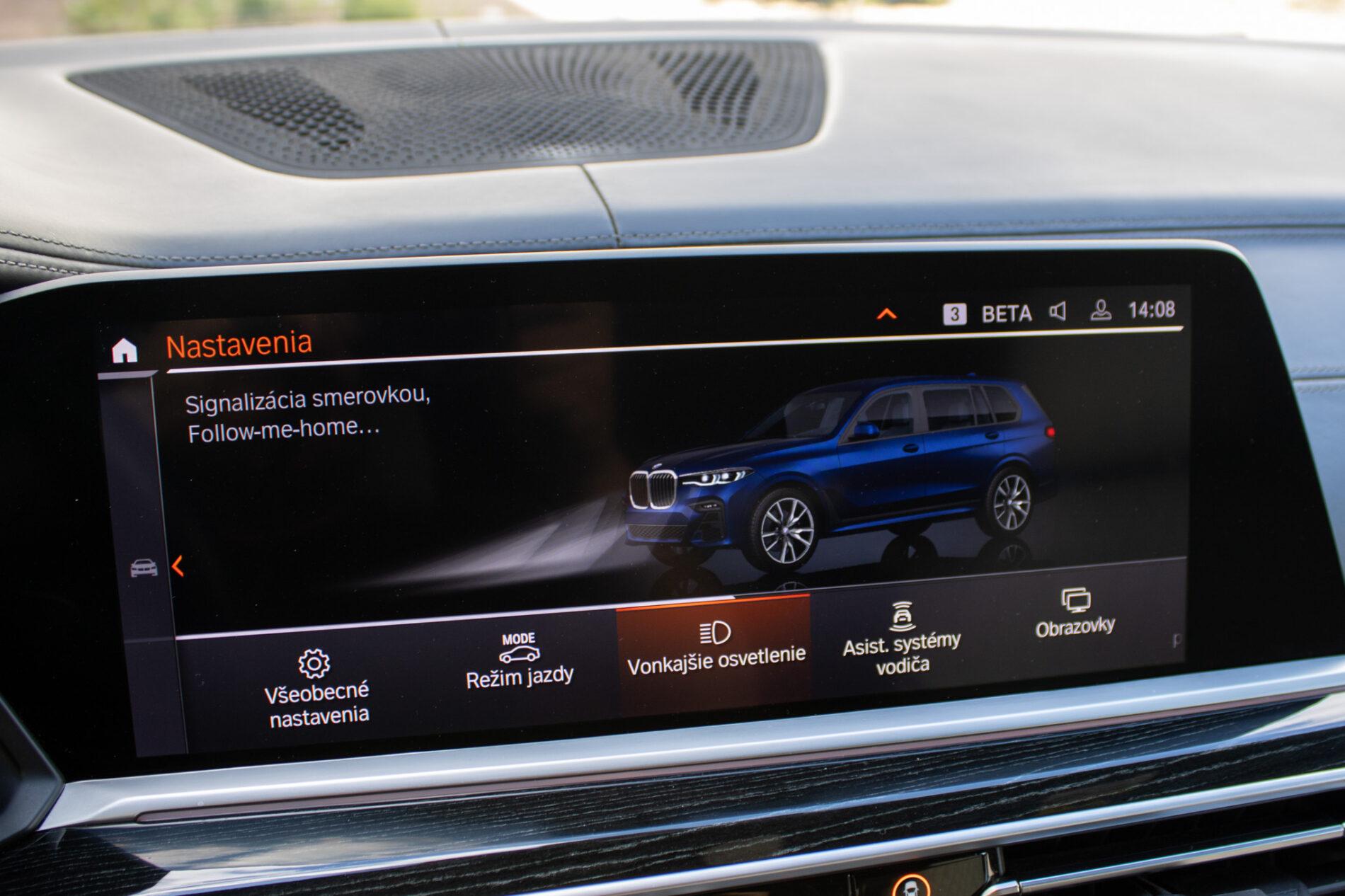 2021 BMW X7 M50i, modrá suv, 154 649 km