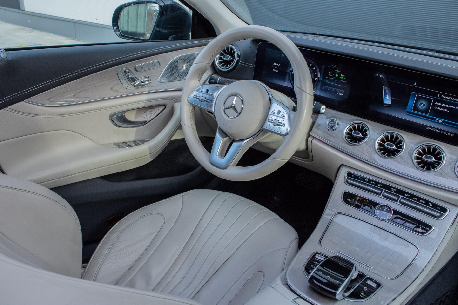 2019 Mercedes-Benz CLS 450, červená kupé, 108 680 km