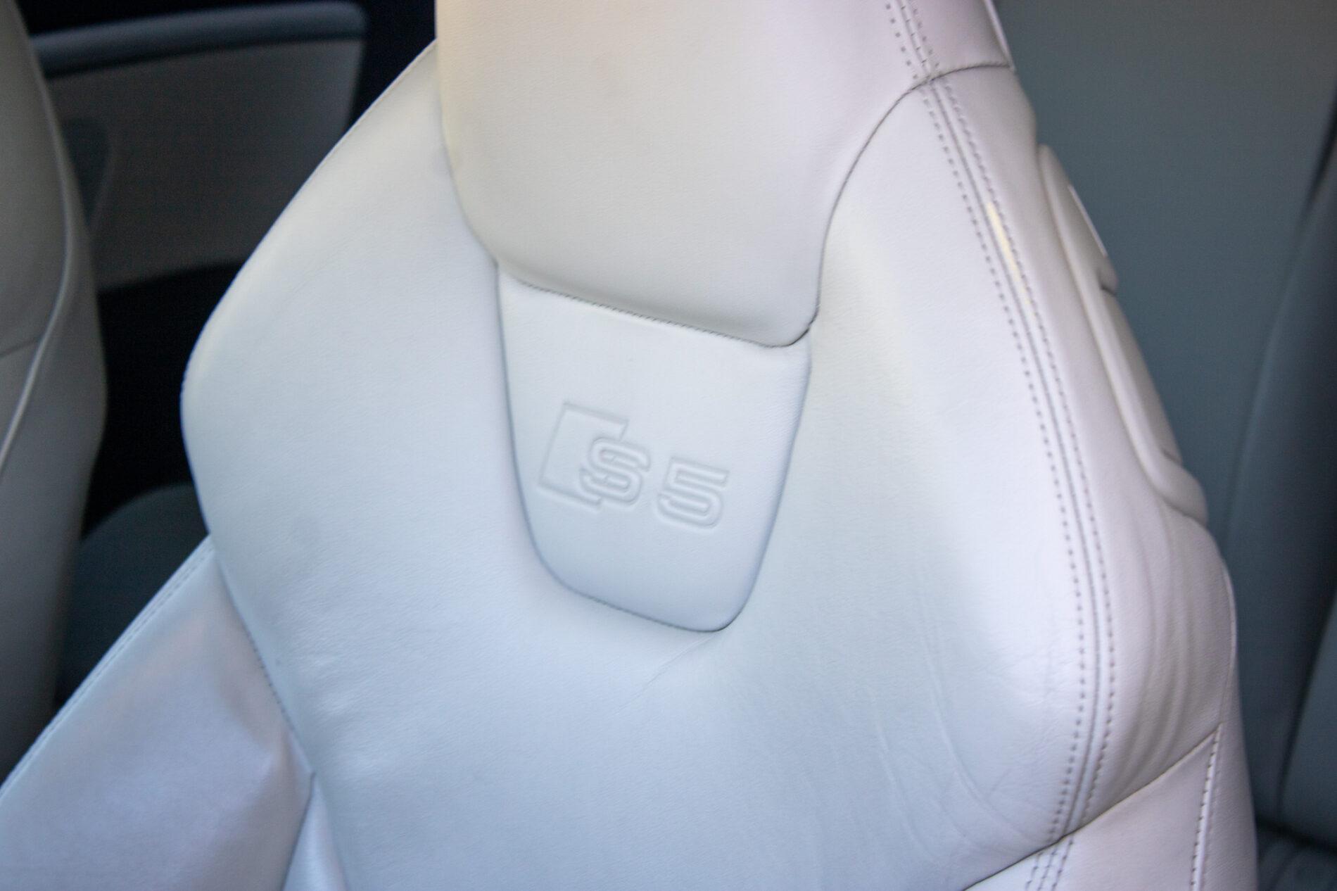 2008 AUDI S5, sivá kupé, 153 084 km