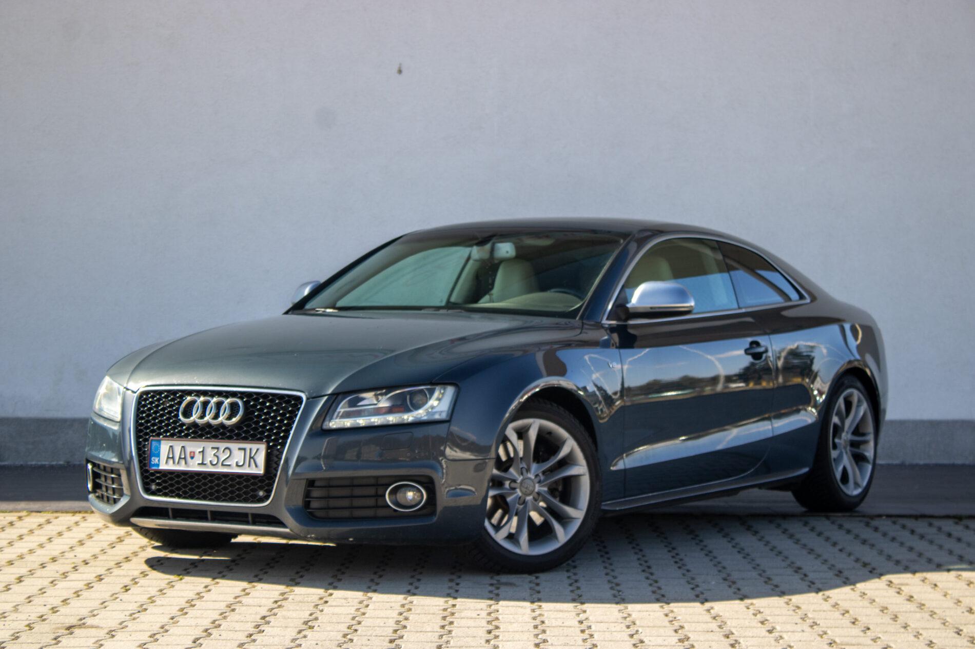 2008 AUDI S5, sivá kupé, 153 084 km