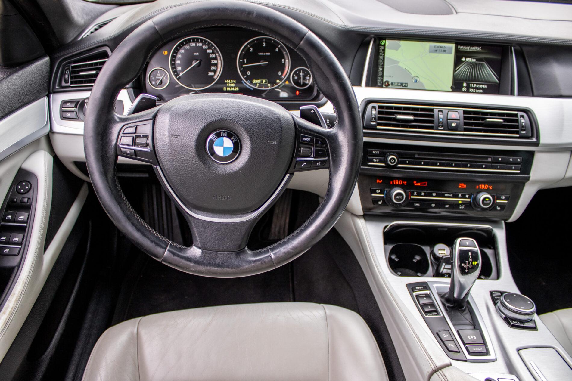 2014 BMW 530d, sivá kombi, 346 510 km