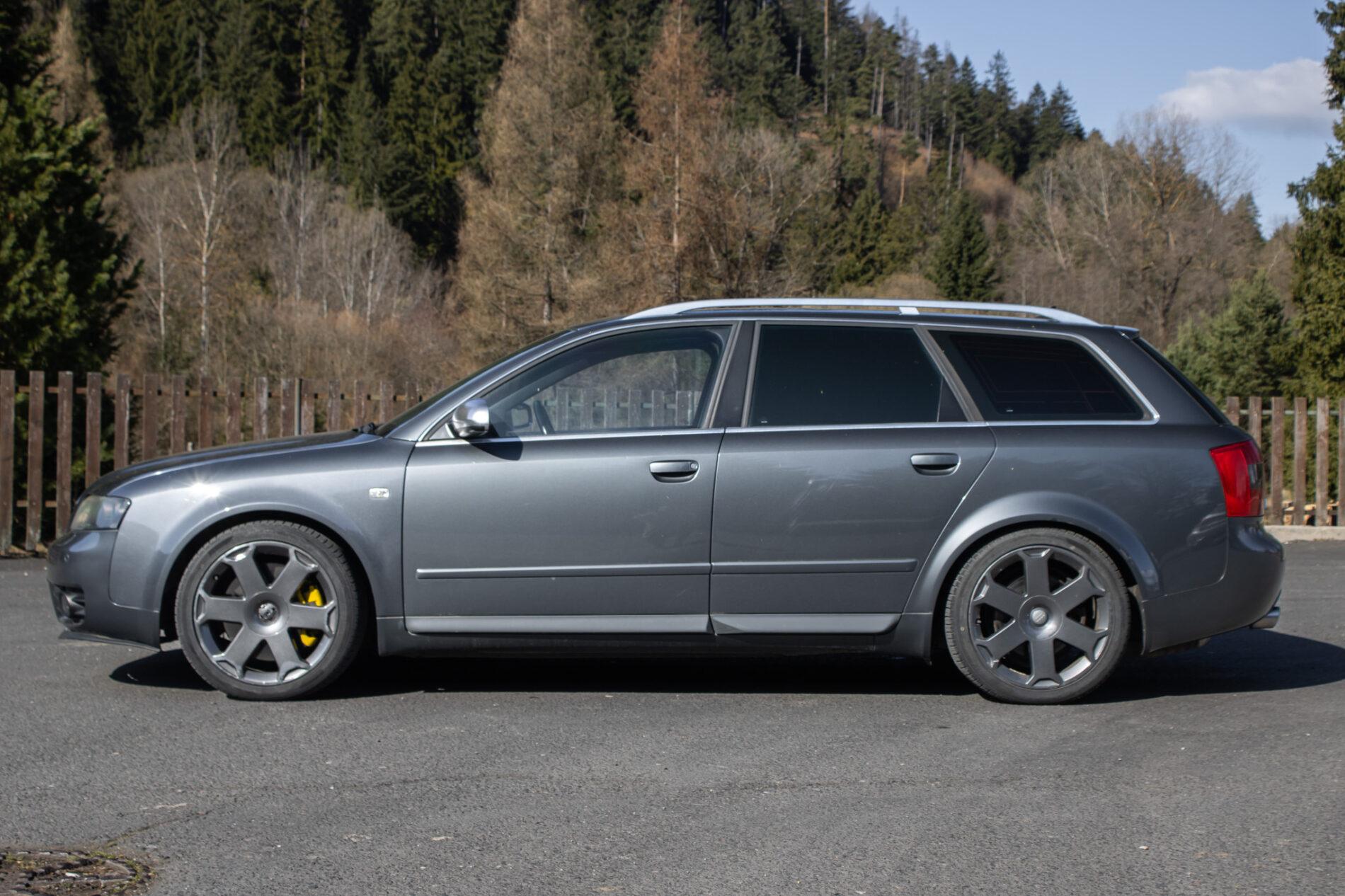 2004 AUDI S4, sivá kombi, 234 814 km