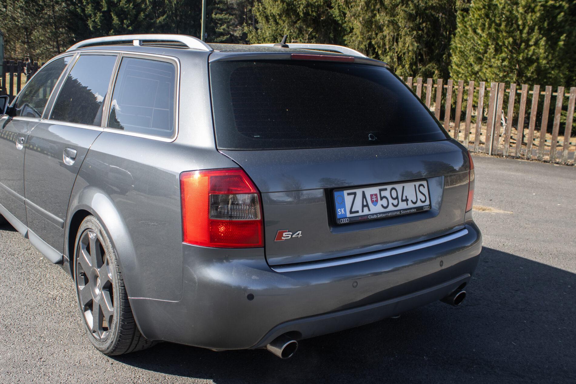 2004 AUDI S4, sivá kombi, 234 814 km