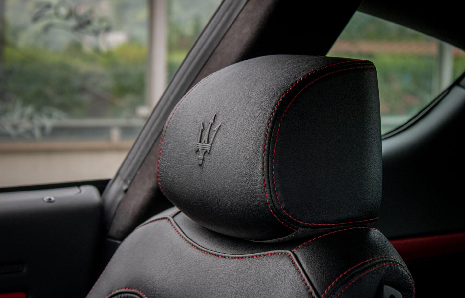2008 Maserati GranTurismo, čierna kupé, 51 007 km