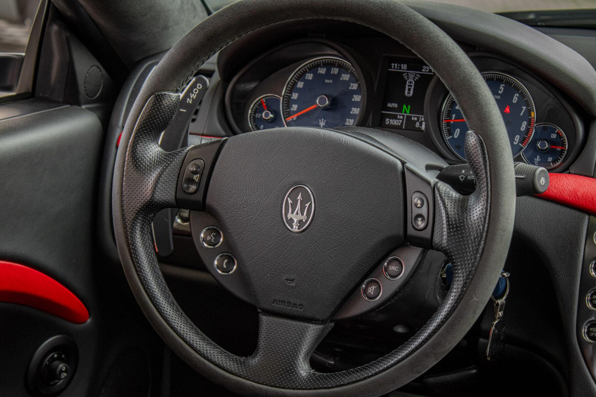 2008 Maserati GranTurismo, čierna kupé, 51 007 km