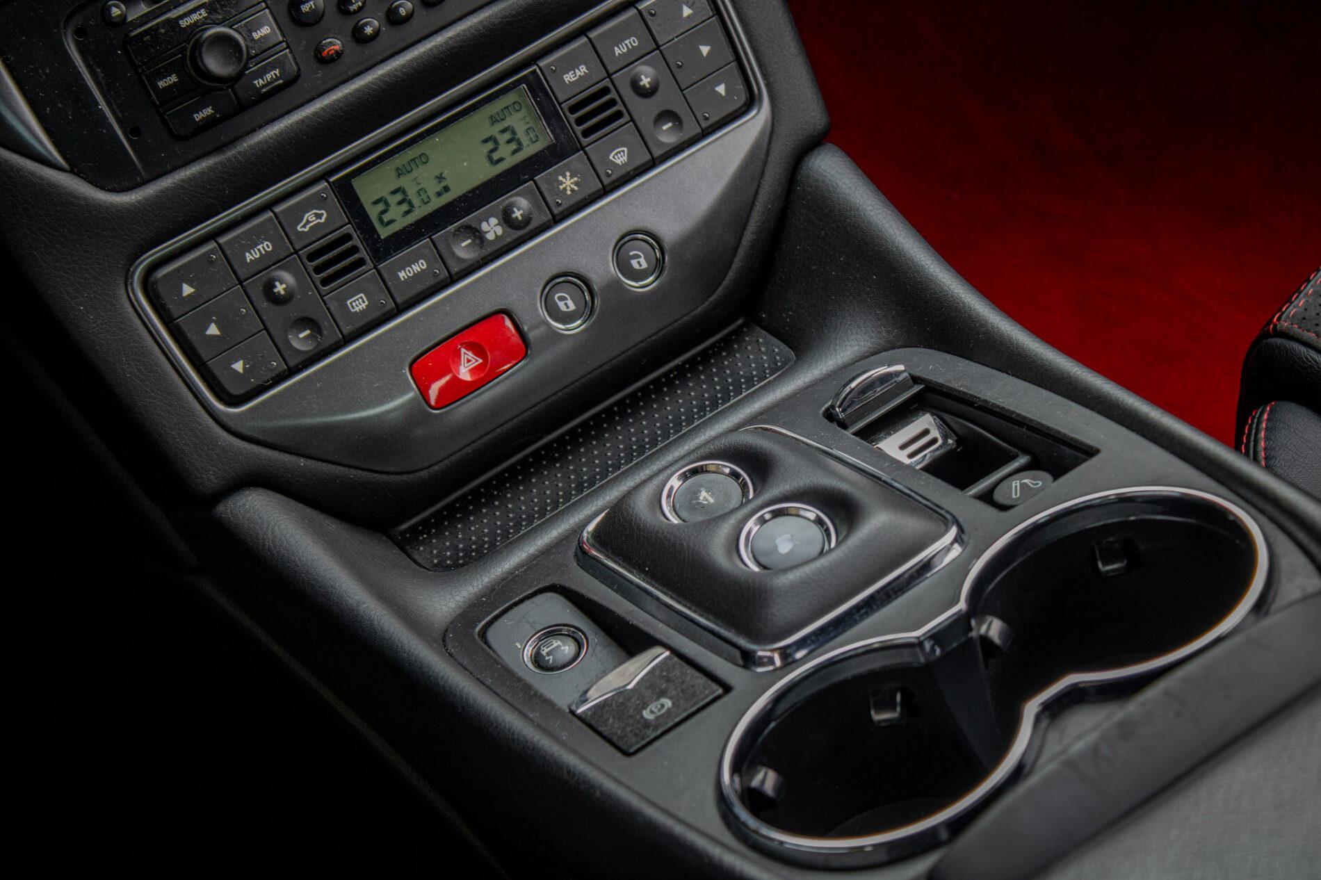 2008 Maserati GranTurismo, čierna kupé, 51 007 km