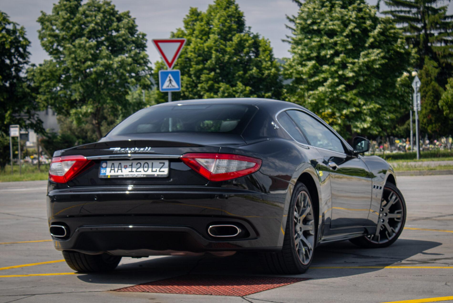 2008 Maserati GranTurismo, čierna kupé, 51 007 km