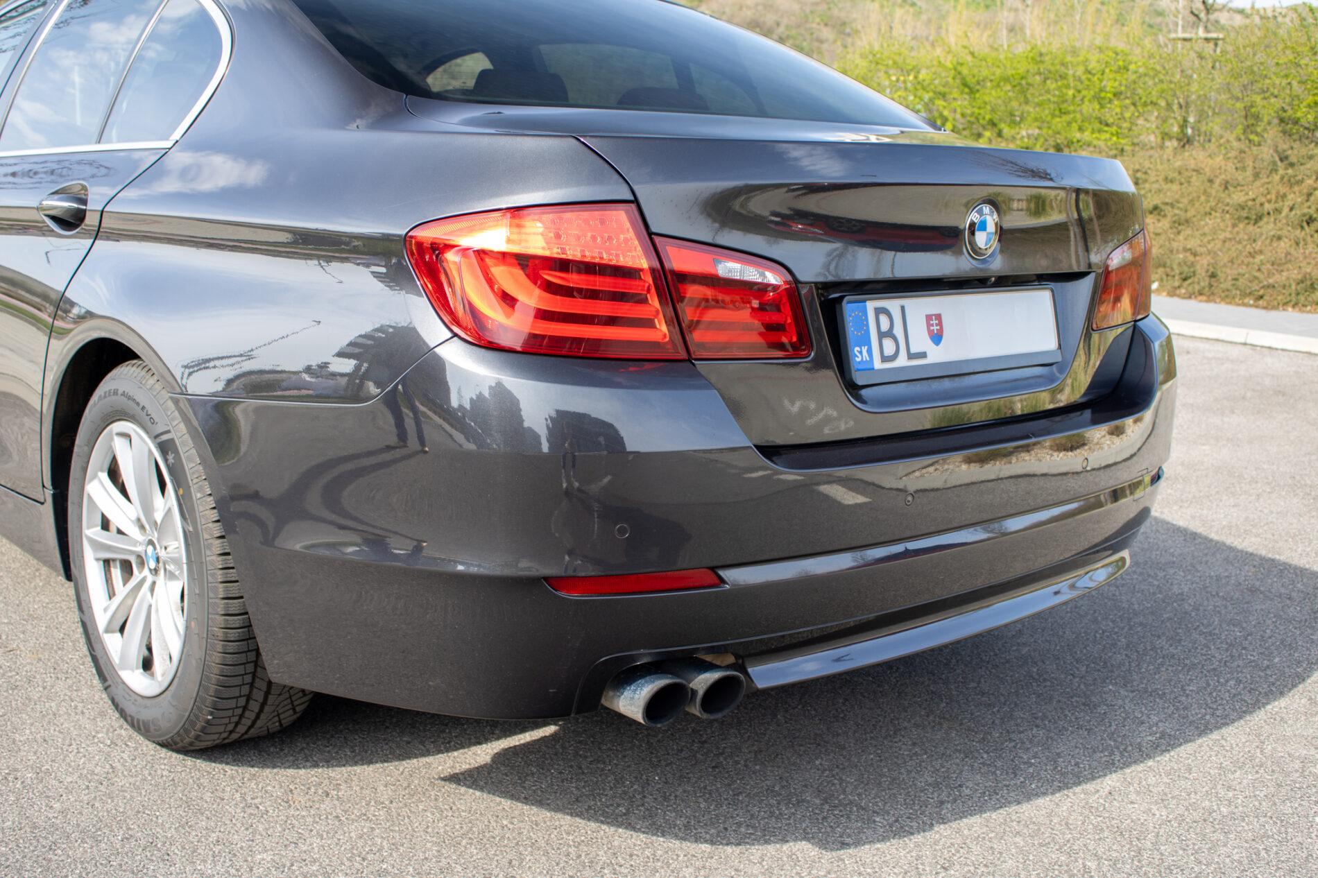 2013 BMW 528i, sivá sedan, 171 821 km