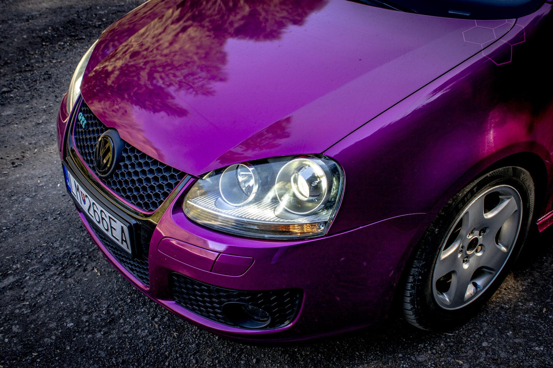 2005 Volkswagen Golf GTI, fialová hatchback, 262 667 km