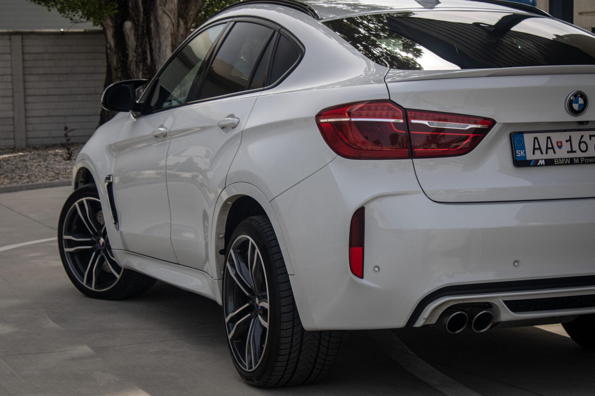 2016 BMW X6 M, biela suv, 227 553 km