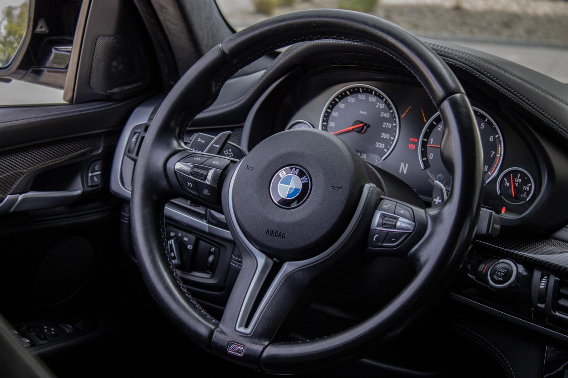 2016 BMW X6 M, biela suv, 227 553 km