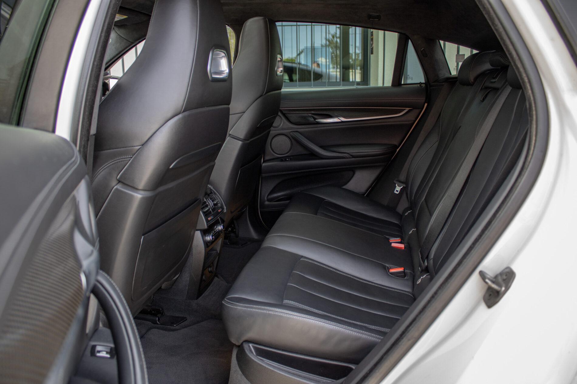 2016 BMW X6 M, biela suv, 227 553 km