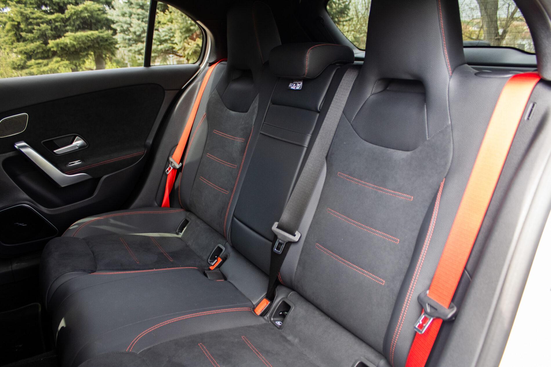 2024 Mercedes-Benz A 45 AMG S, biela hatchback, 6 500 km