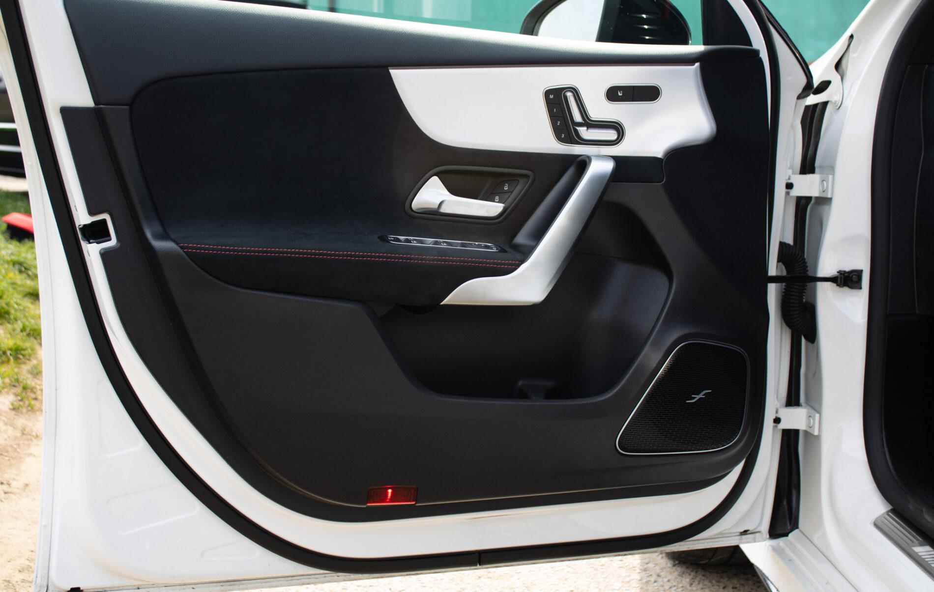 2024 Mercedes-Benz A 45 AMG S, biela hatchback, 6 500 km