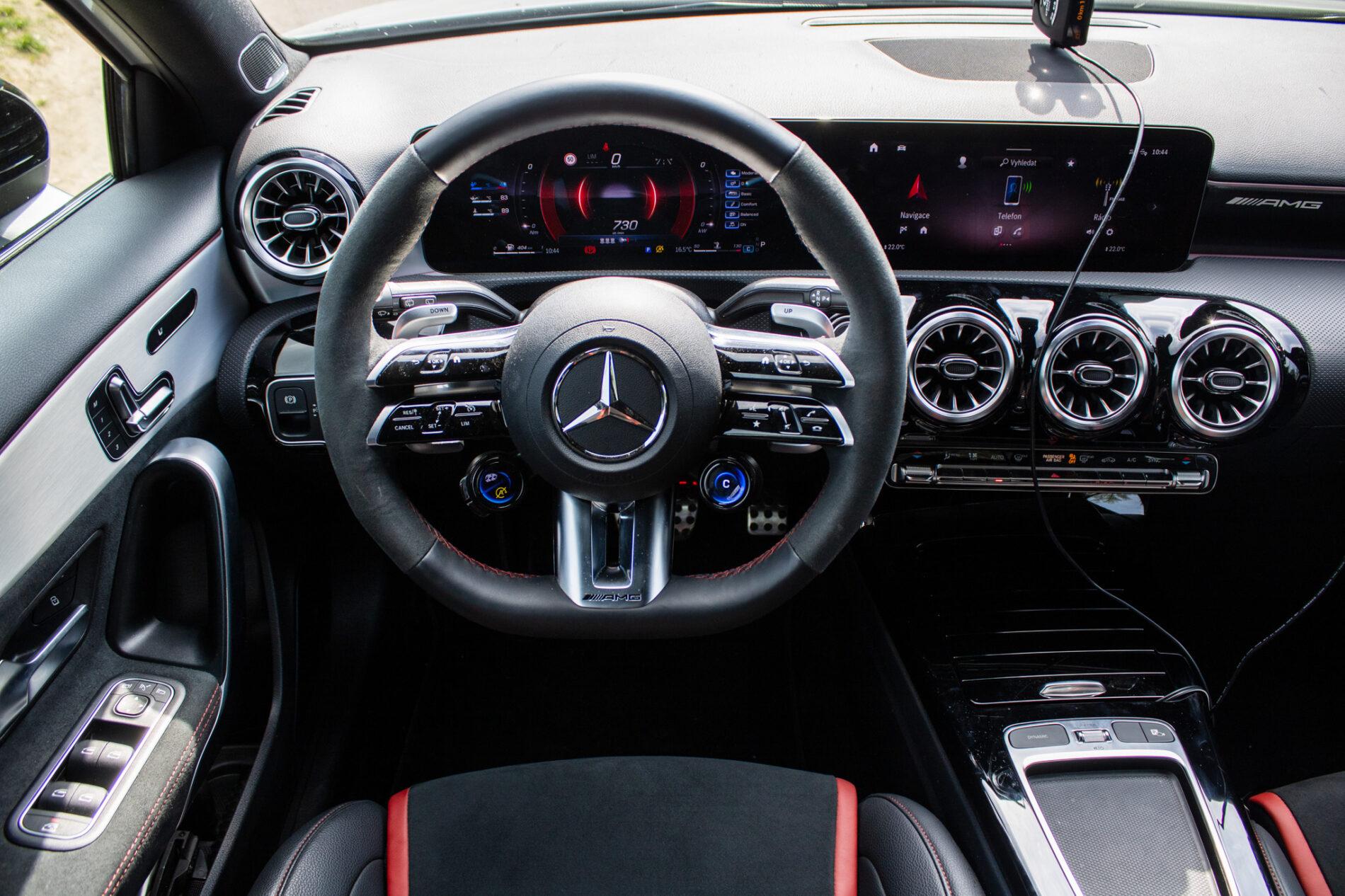2024 Mercedes-Benz A 45 AMG S, biela hatchback, 6 500 km