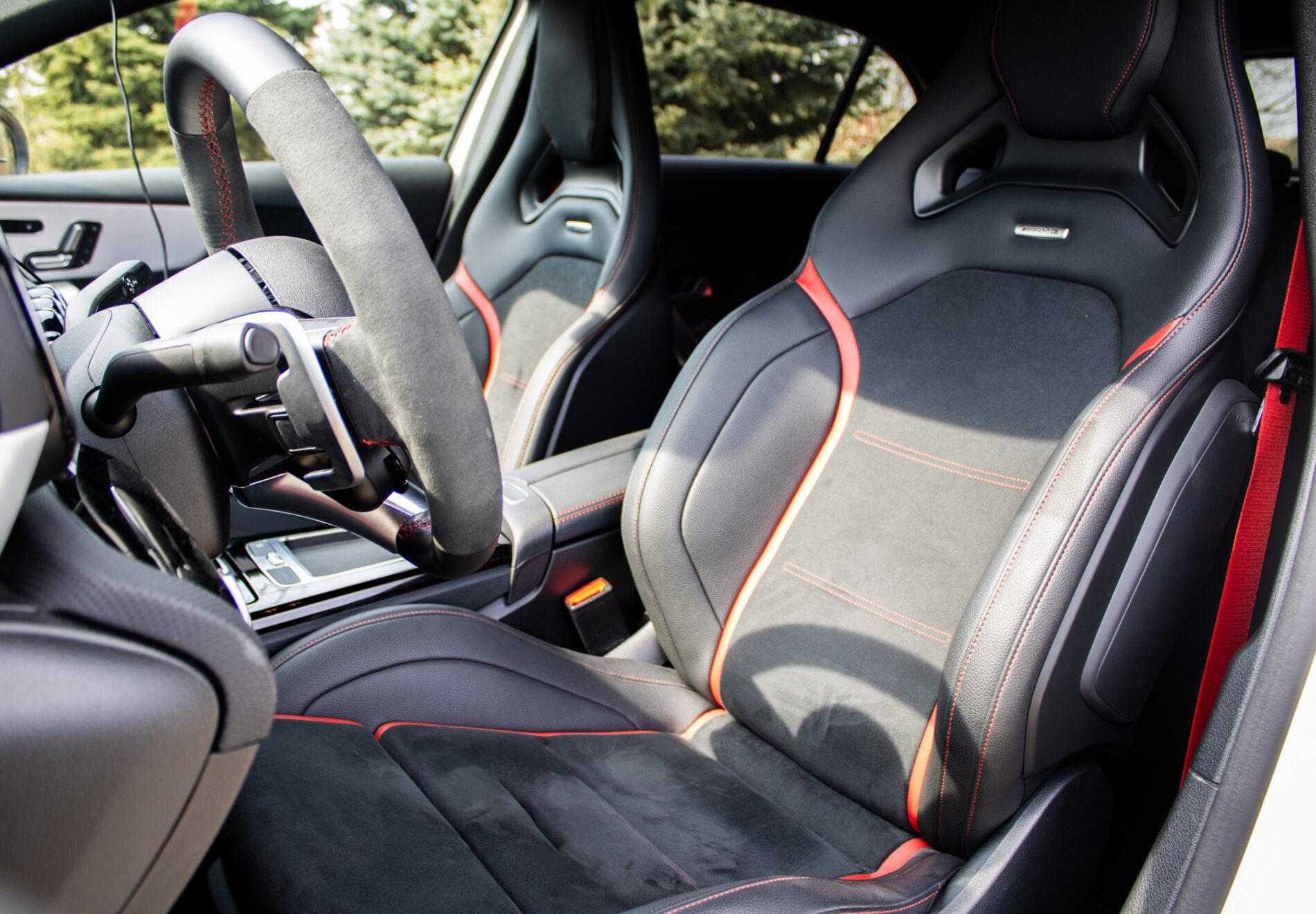 2024 Mercedes-Benz A 45 AMG S, biela hatchback, 6 500 km
