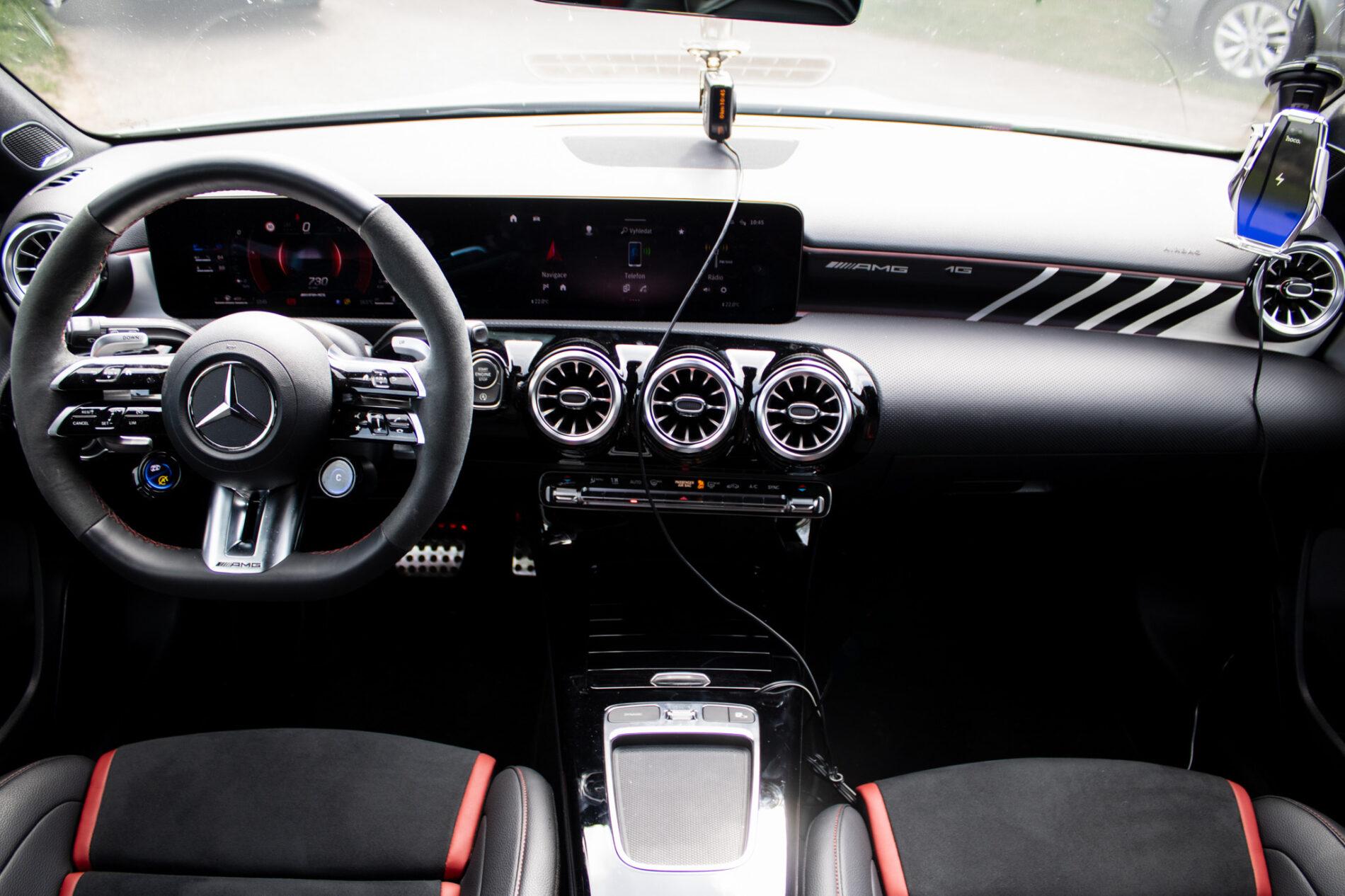 2024 Mercedes-Benz A 45 AMG S, biela hatchback, 6 500 km