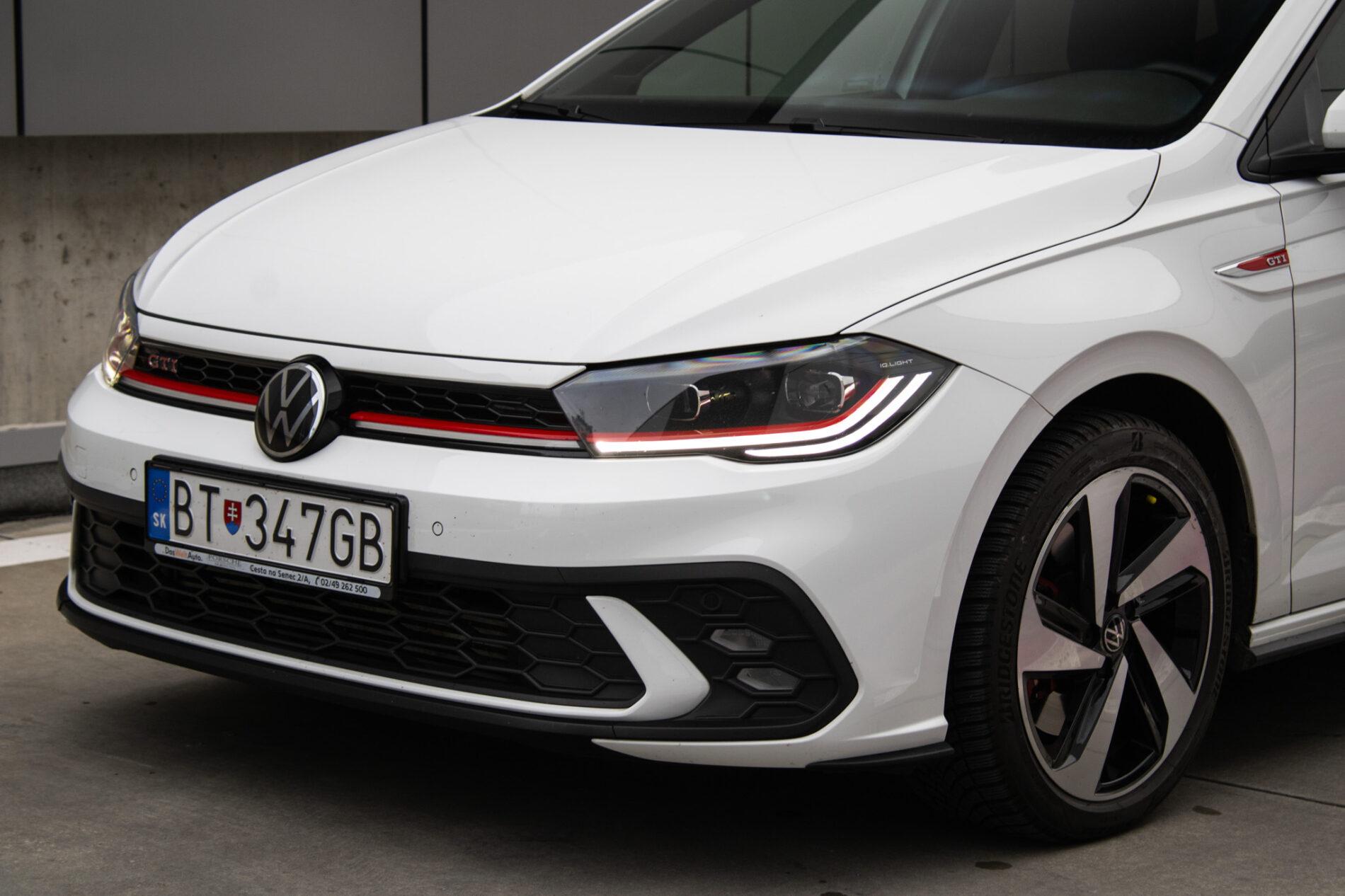 2022 Volkswagen Polo GTI, biela hatchback, 53 706 km