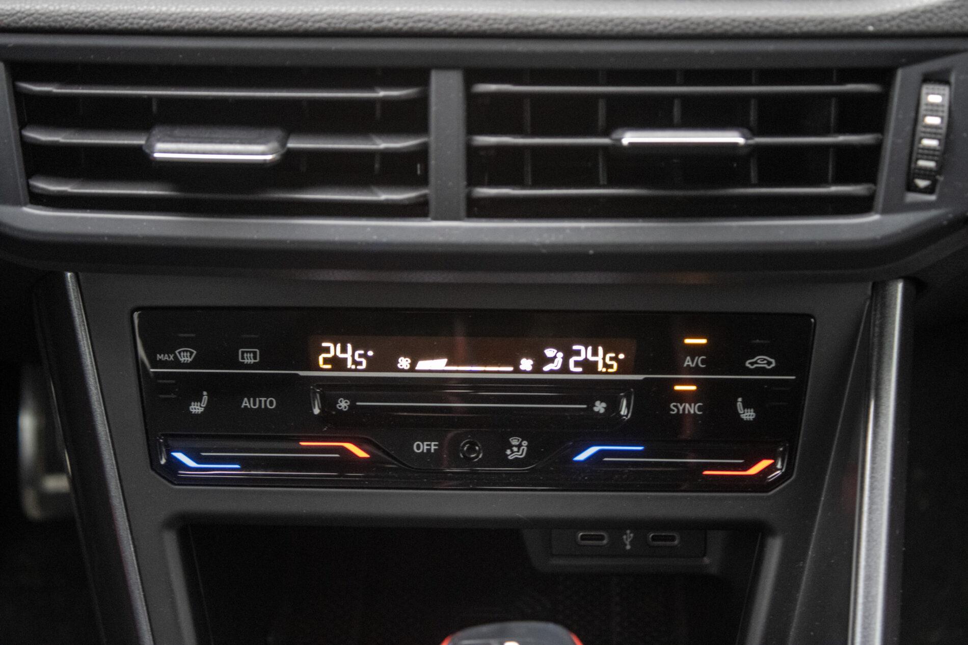 2022 Volkswagen Polo GTI, biela hatchback, 53 706 km